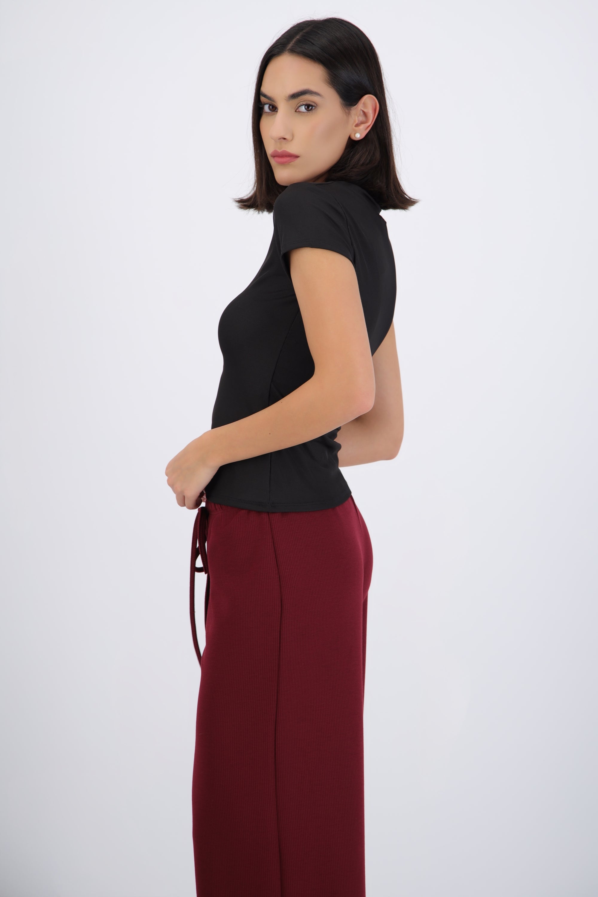 Top manga corta cuello redondo liso