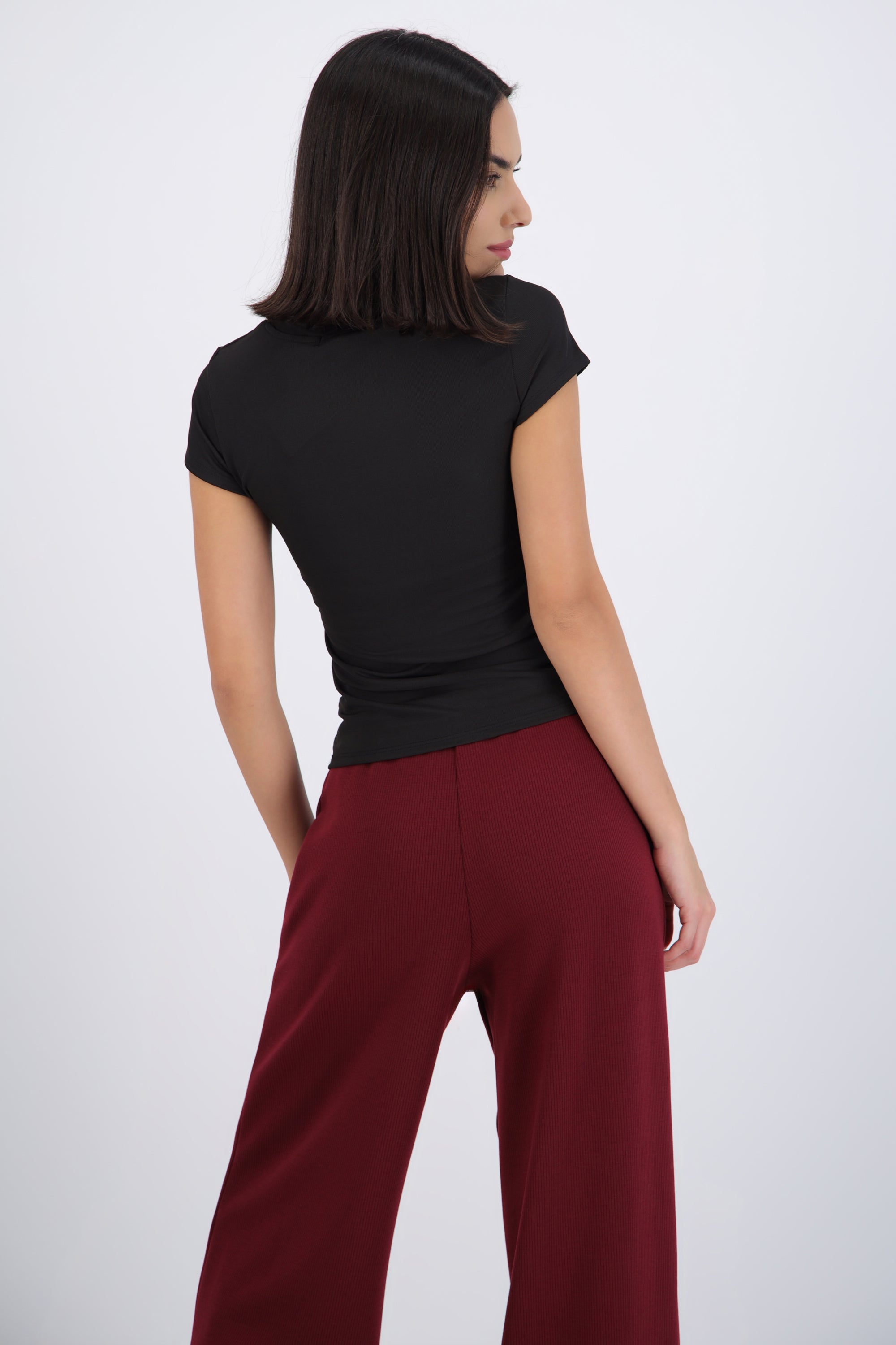 Top manga corta cuello redondo liso