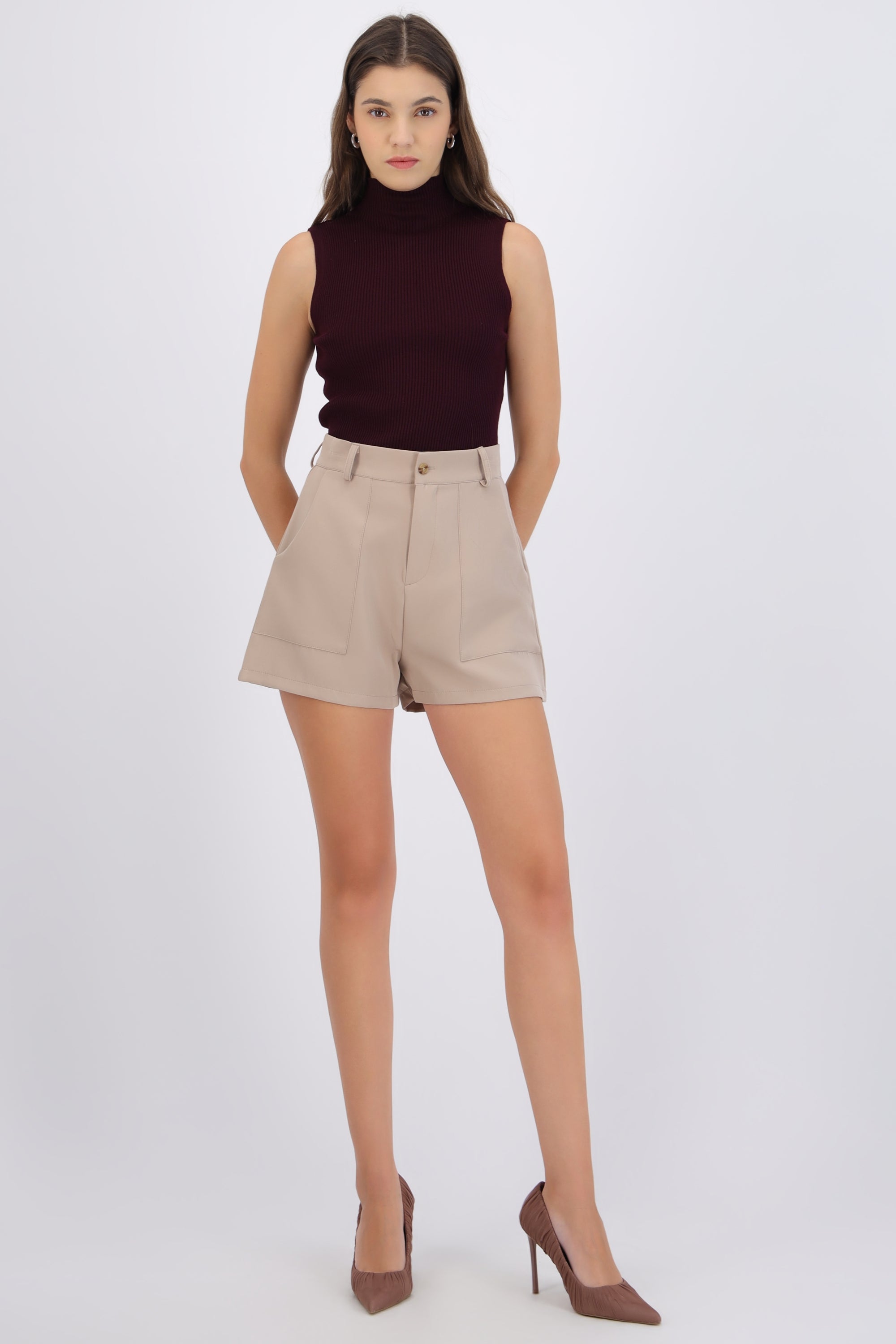 Short mini con bolsas