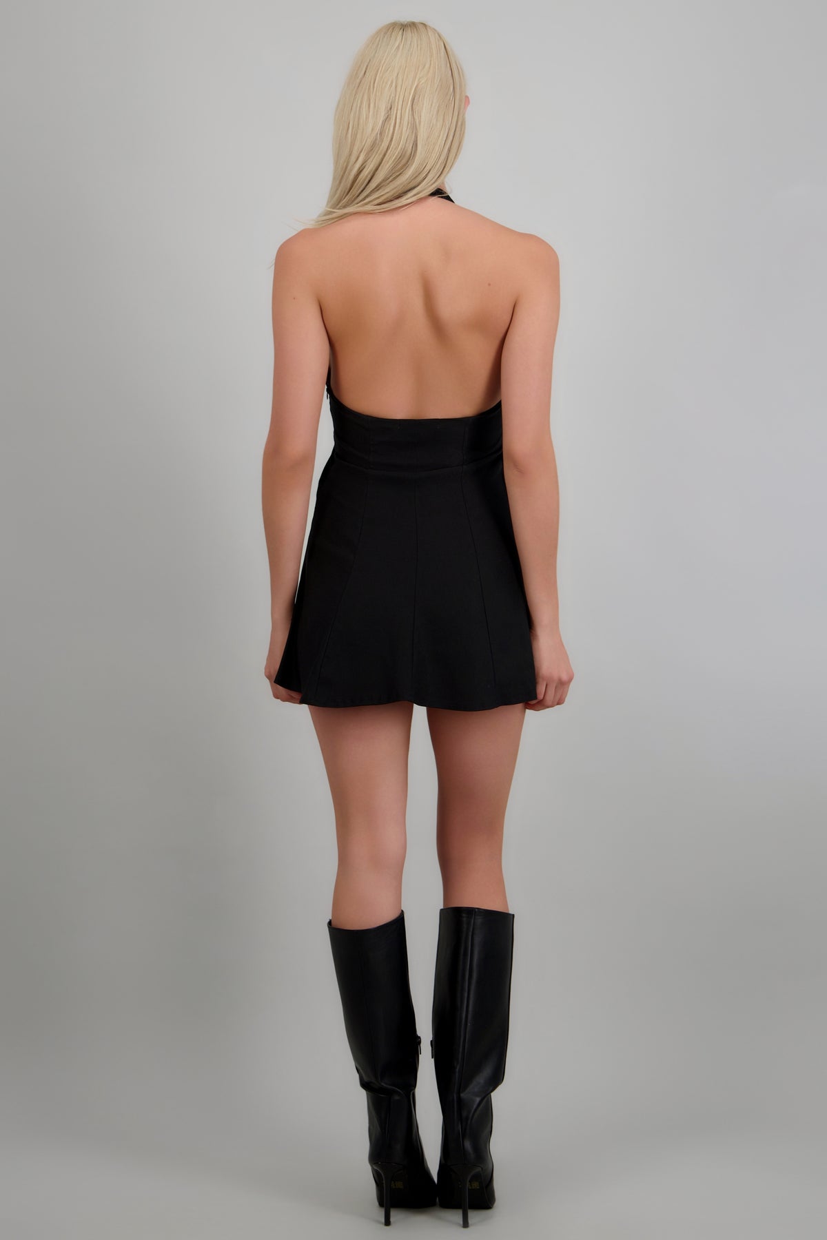 Vestido mini detalle halter espalda descubierta NEGRO