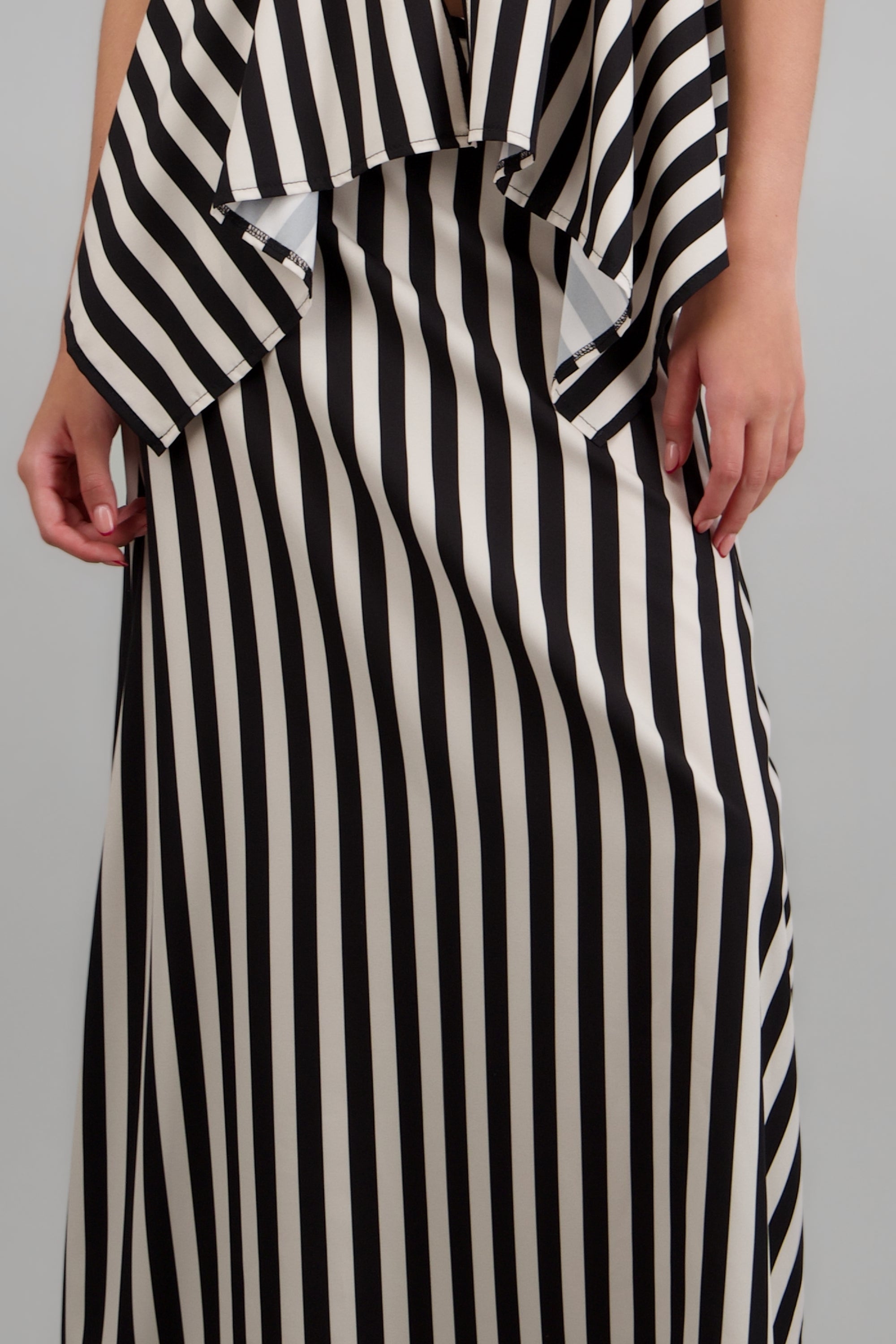 Falda maxi lineas NEGRO COMBO