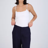 Body tirantes escote redondo detalle broches