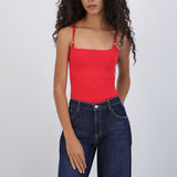 Body tirantes escote redondo detalle broches