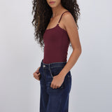 Body tirantes escote redondo detalle broches