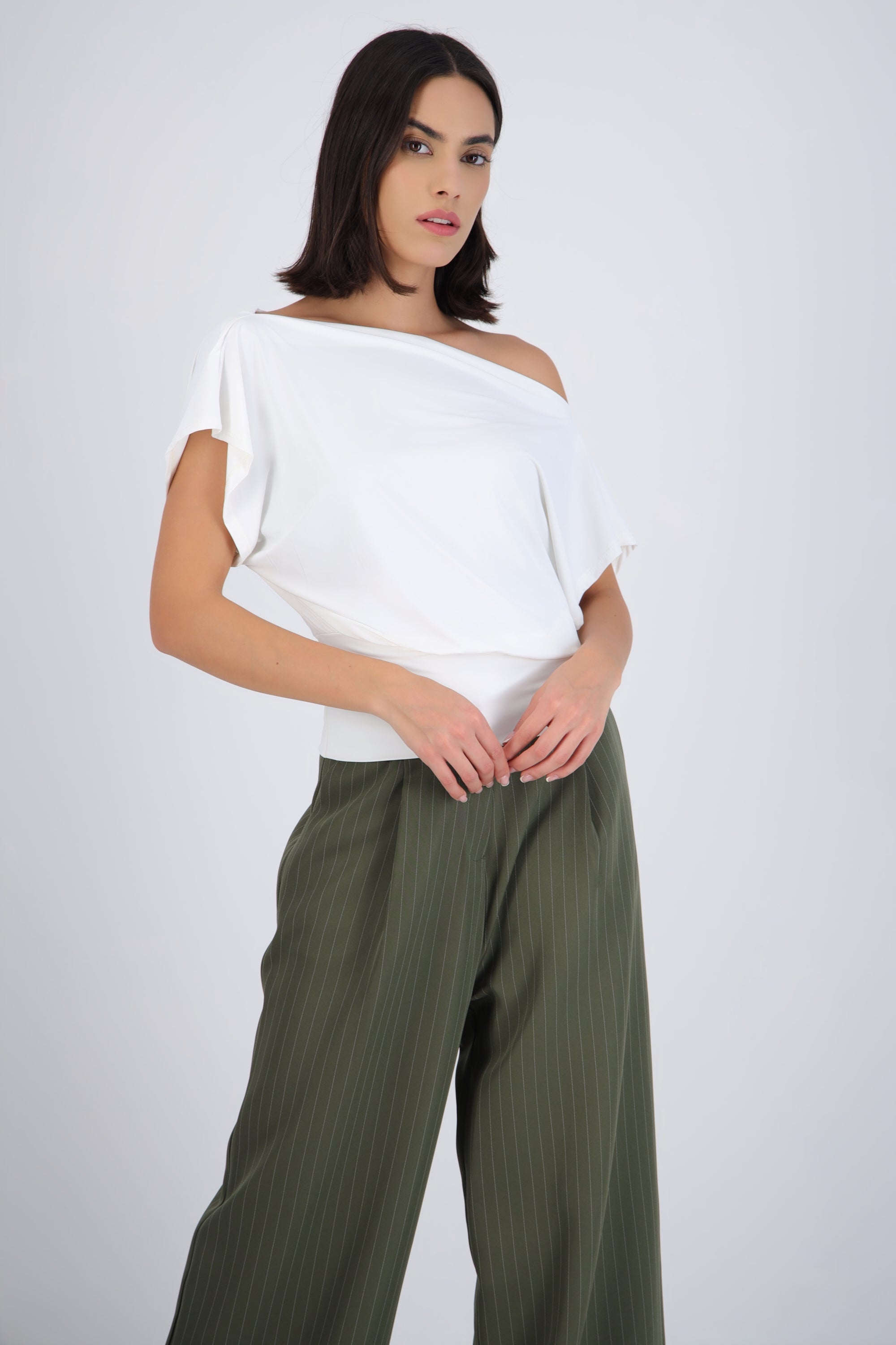 Top manga corta off shoulder