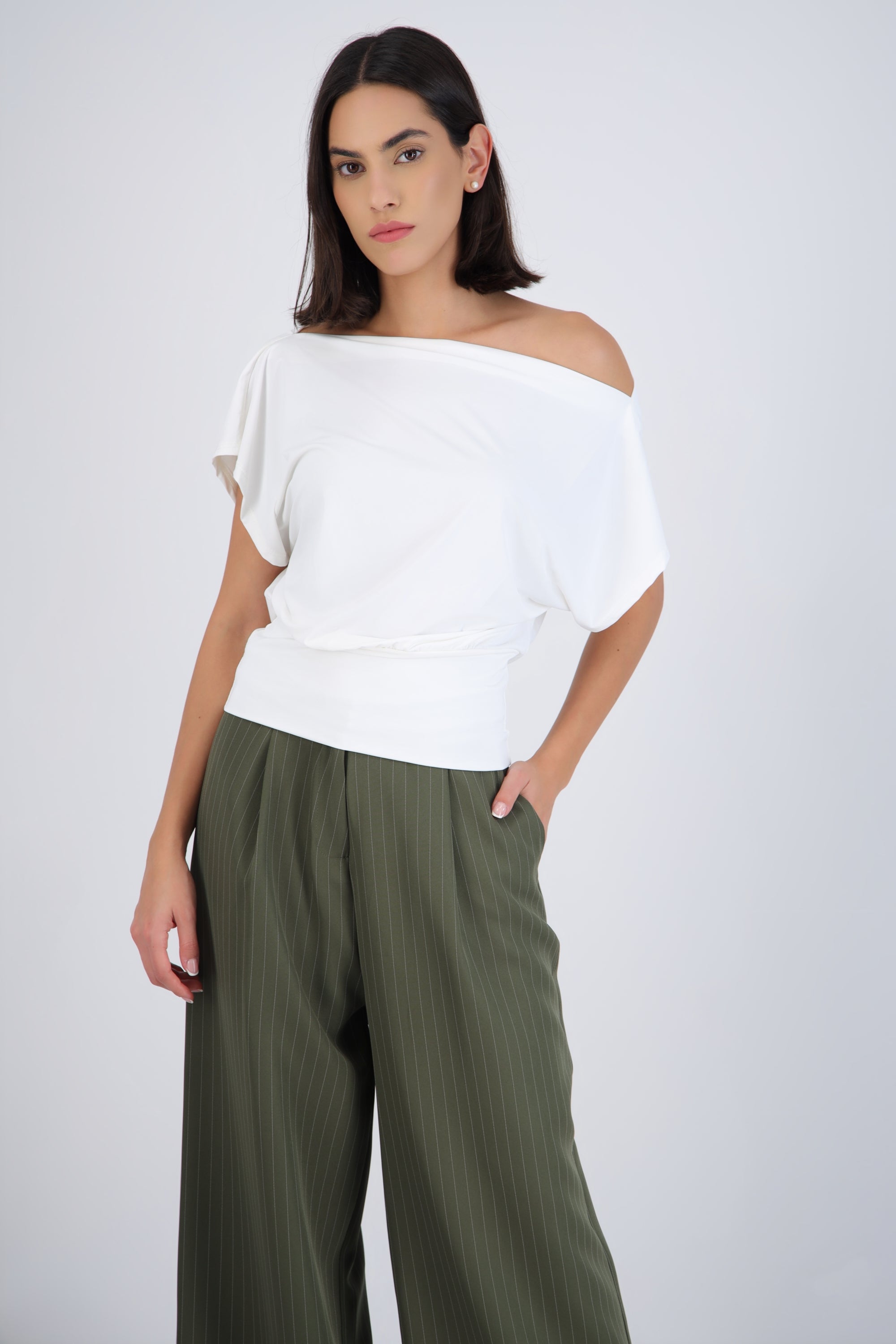 Top manga corta off shoulder
