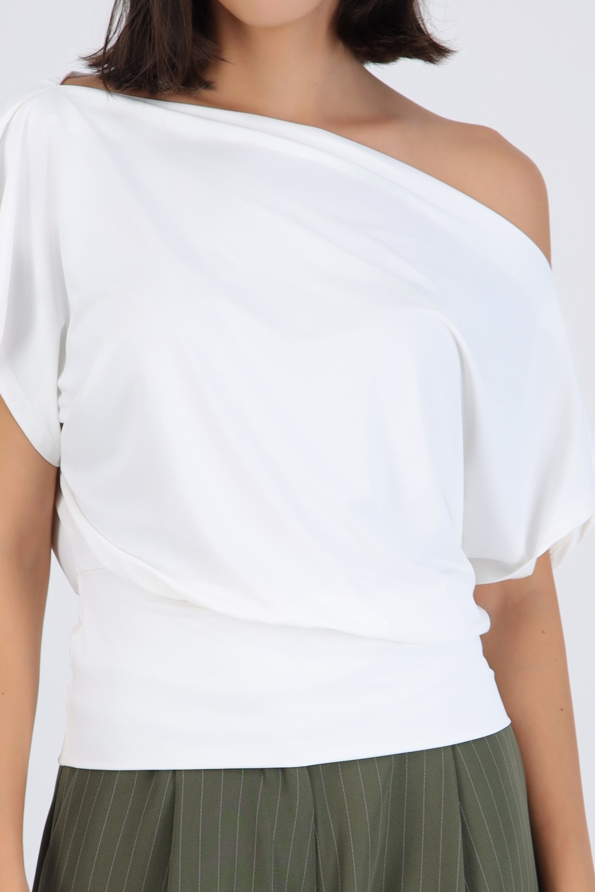 Top manga corta off shoulder