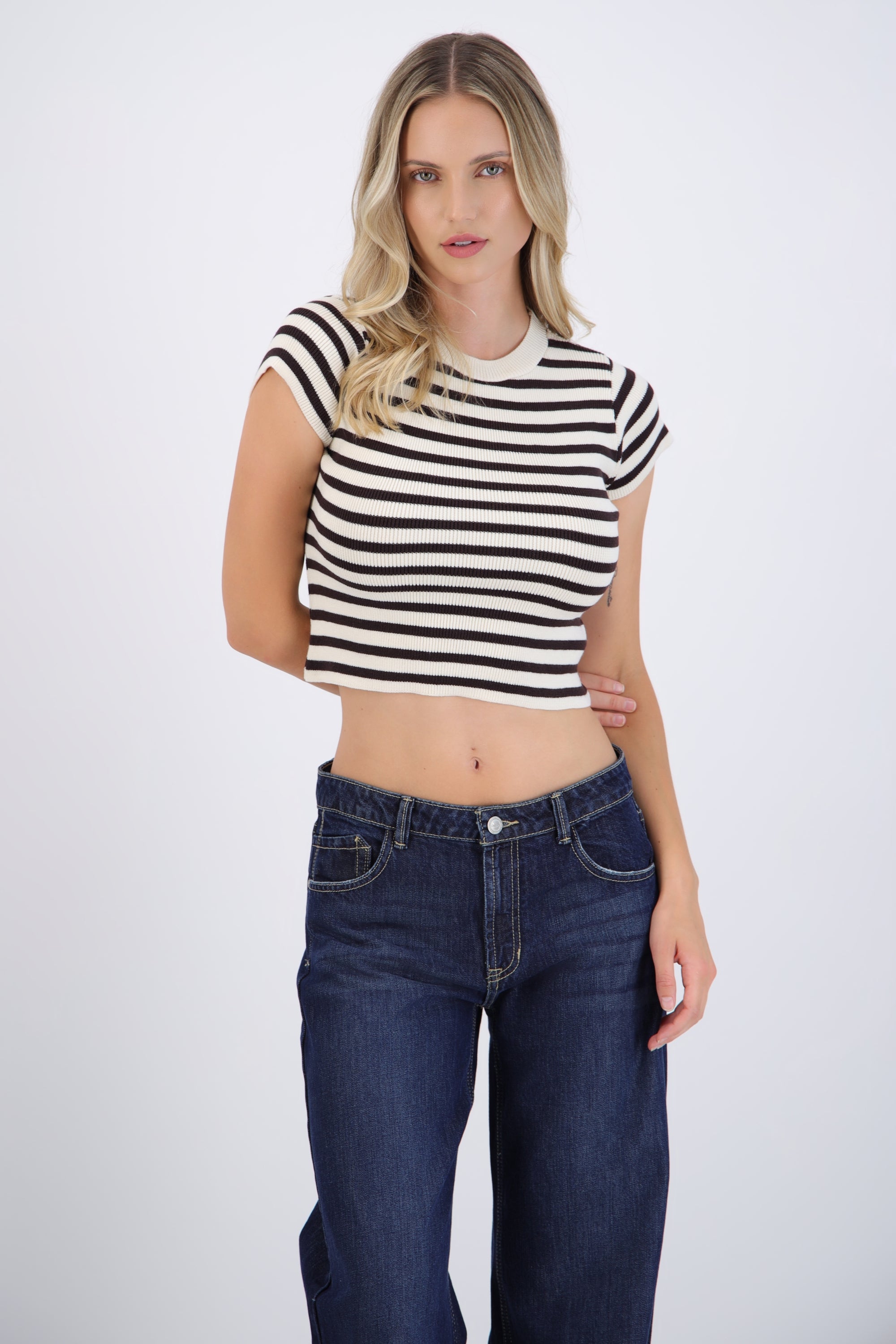 Top crop rayas manga corta