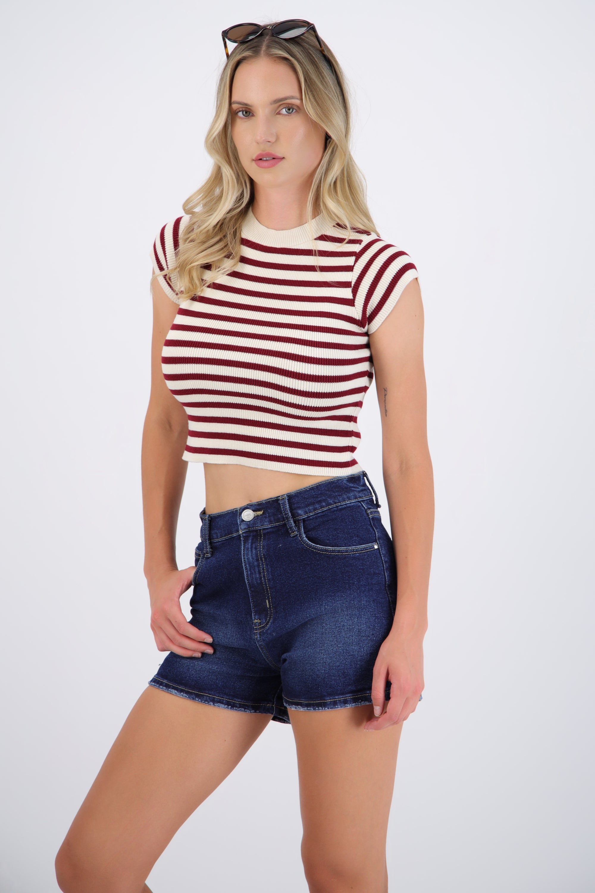 Top crop rayas manga corta
