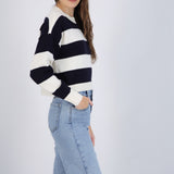 Suéter cuello redondo líneas
