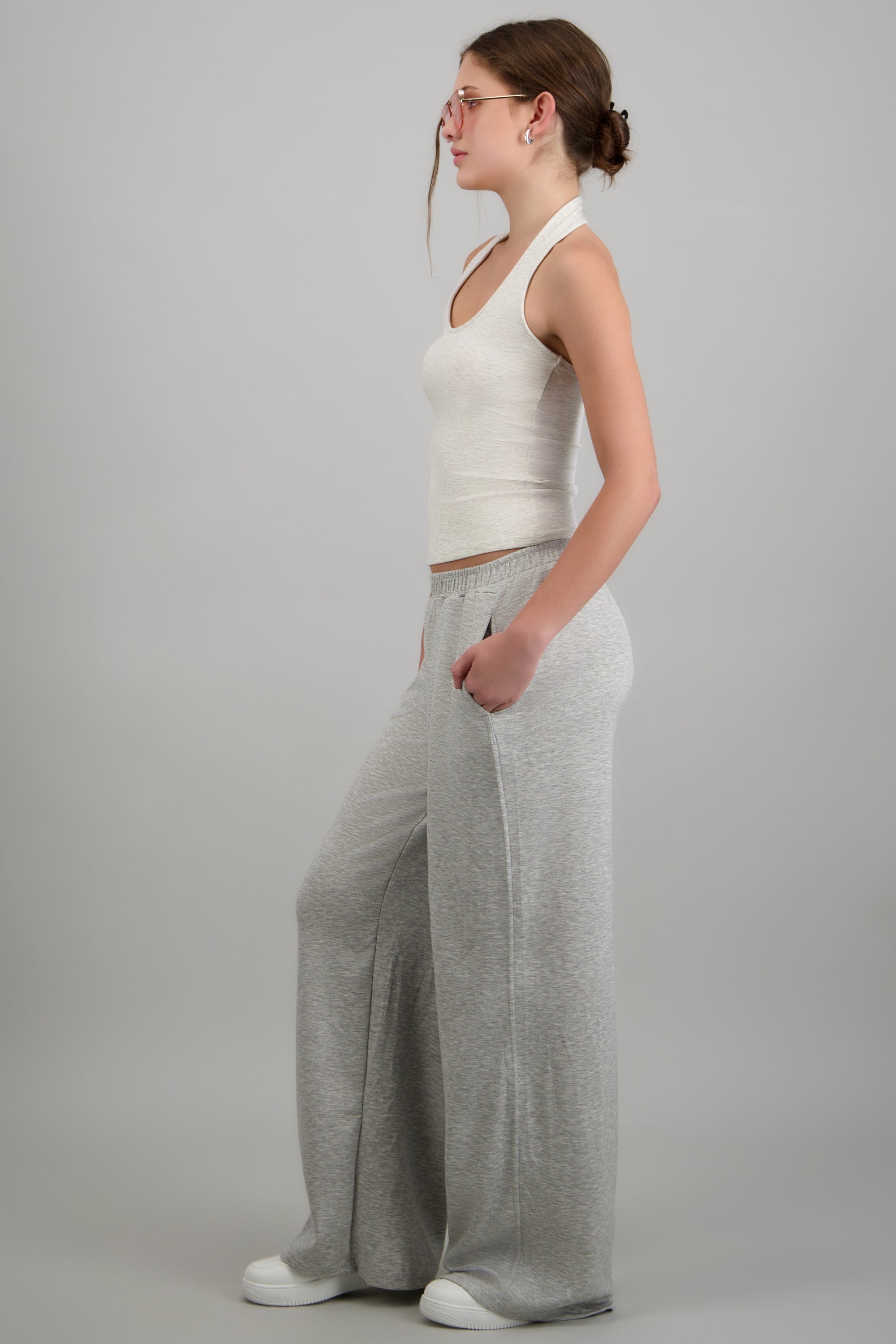 Pants modal con bolsas GRIS CLARO