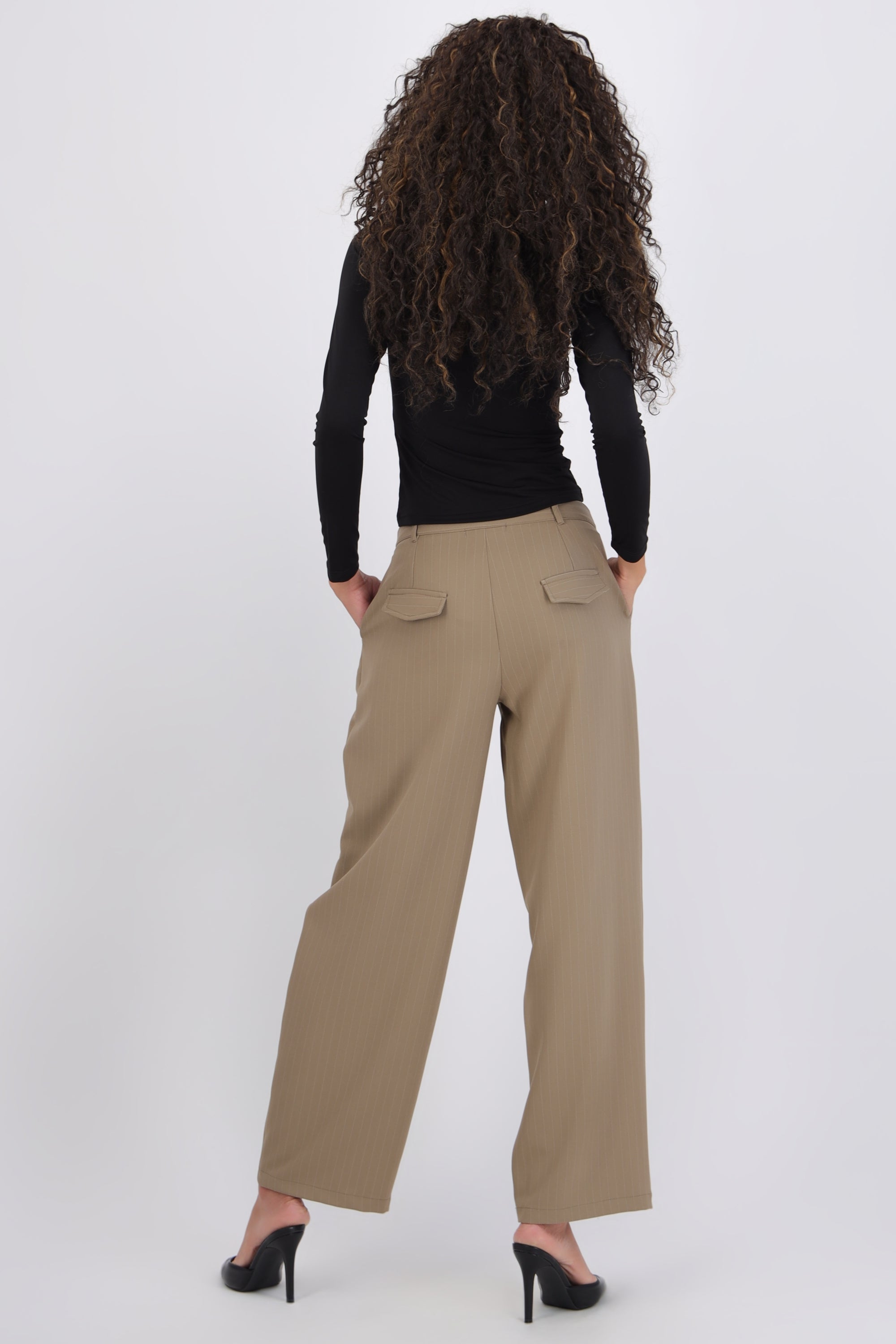 Pantalón rayado wide