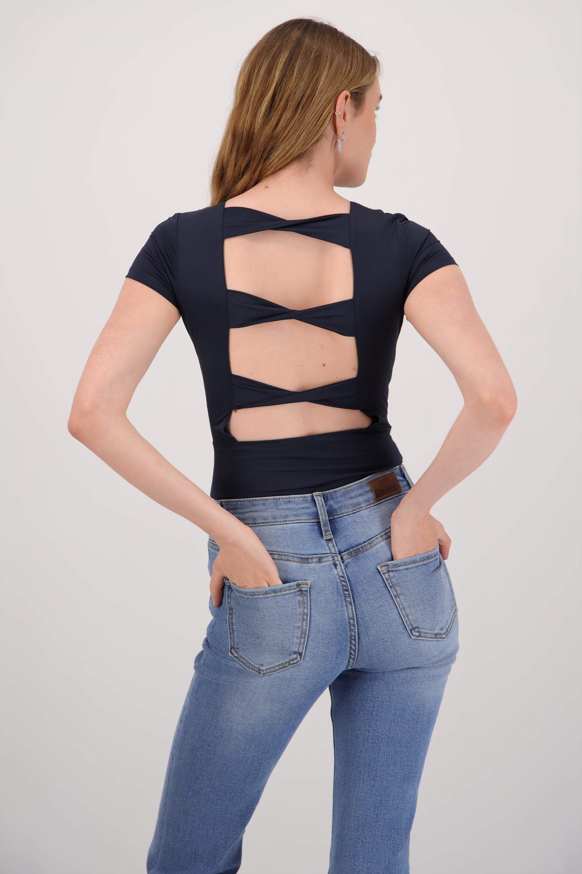Bodysuit manga corta detalle moños MARINO
