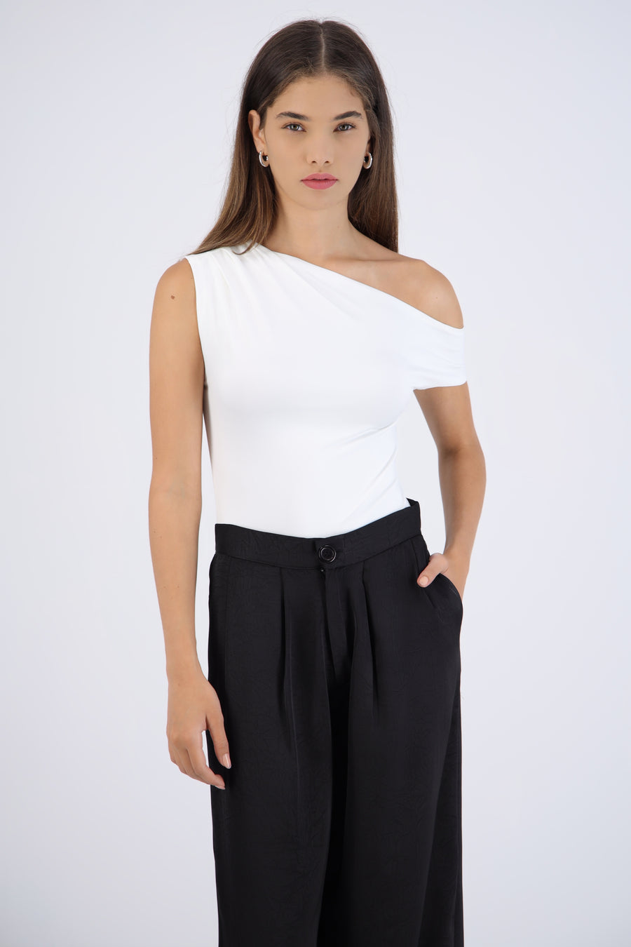 Body asimetrico drapeado