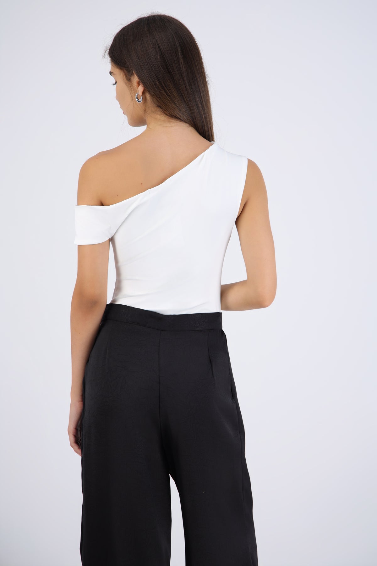 Body asimetrico drapeado HUESO