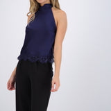 Top halter detalle encaje