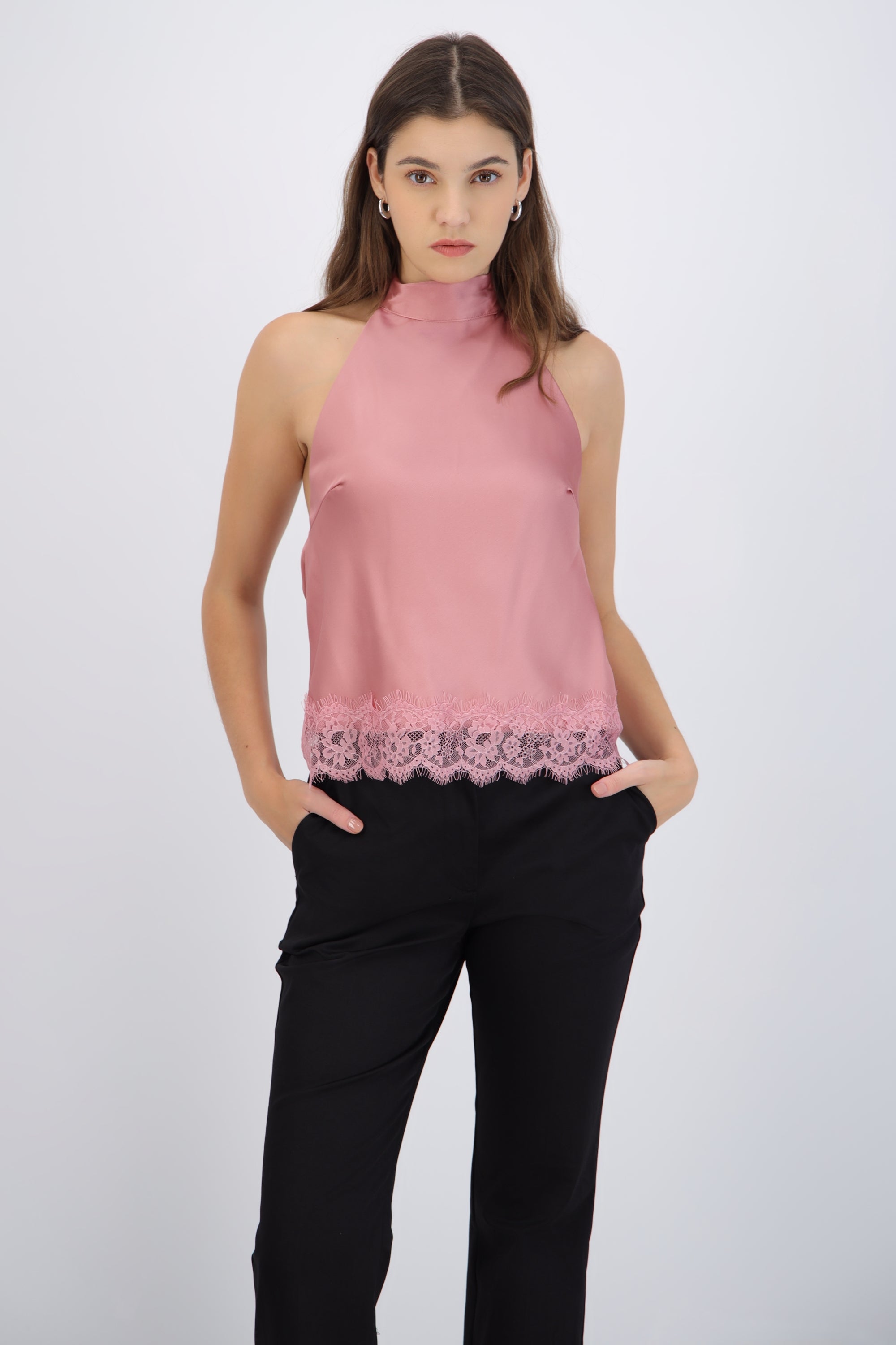 Top halter detalle encaje
