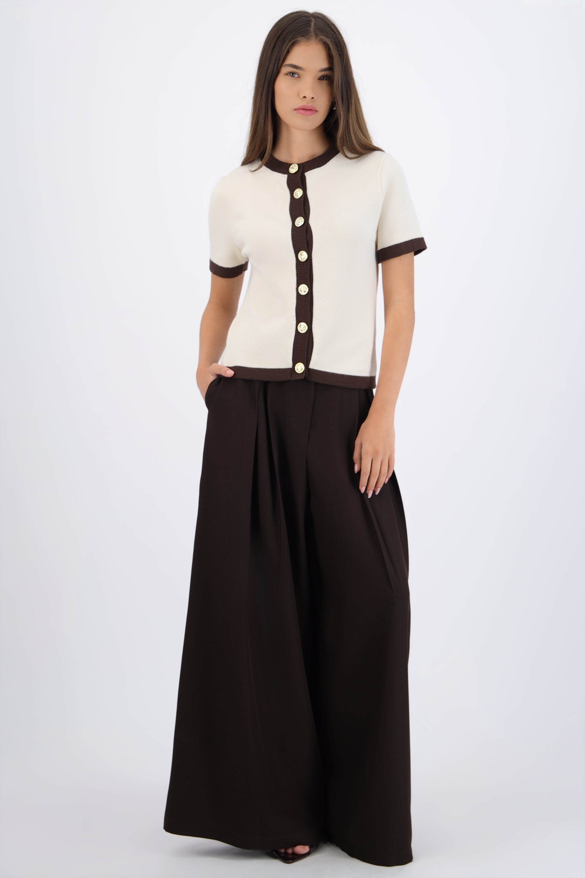 Pantalon fluido pinzas CHOCOLATE