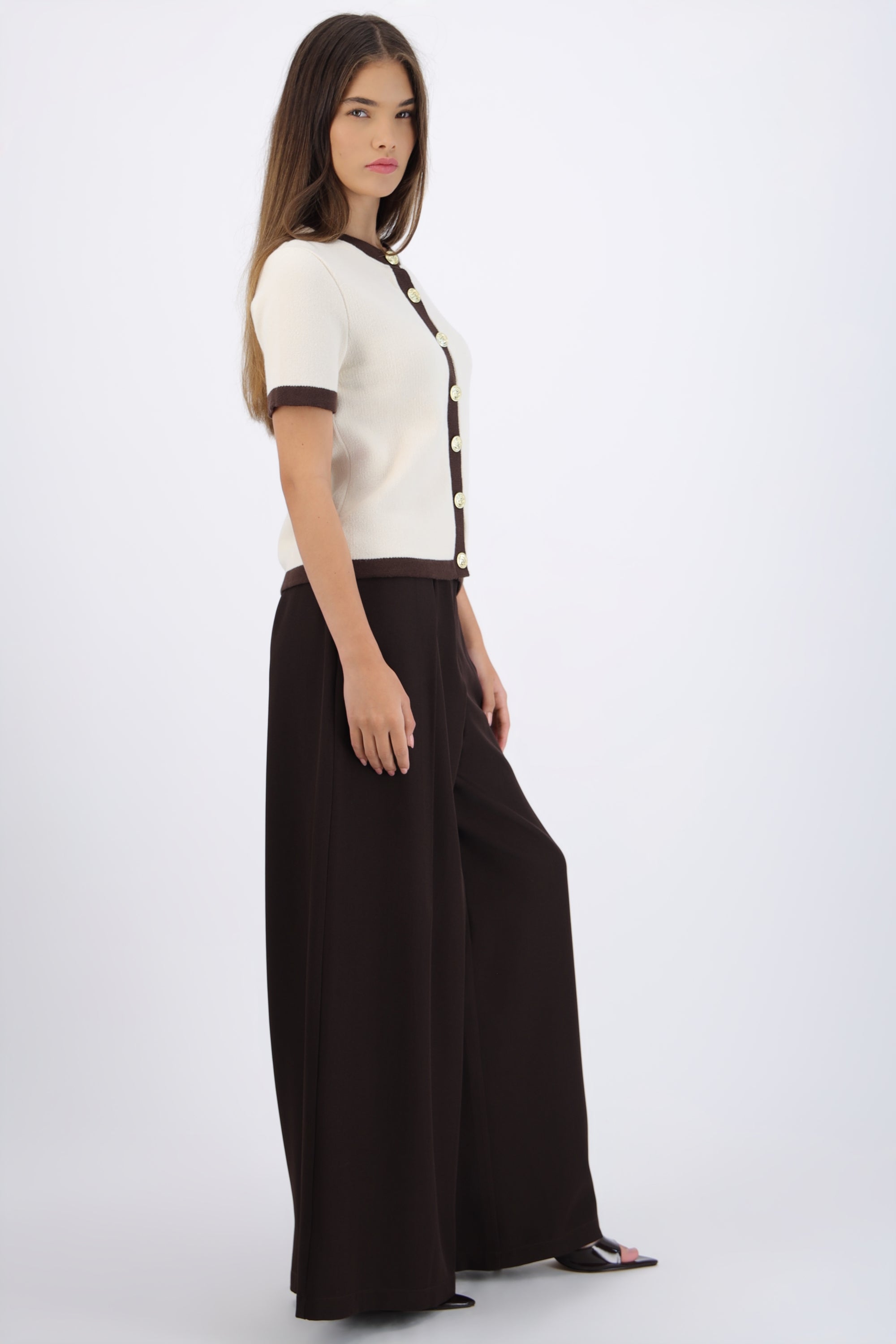 Pantalon fluido pinzas CHOCOLATE