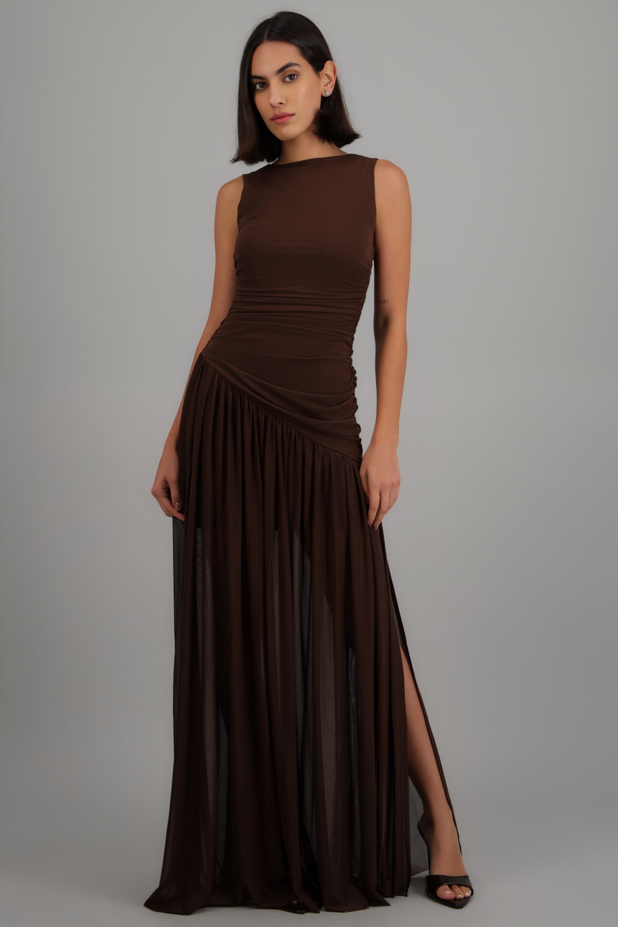 Vestido mesh largo drapeado CHOCOLATE