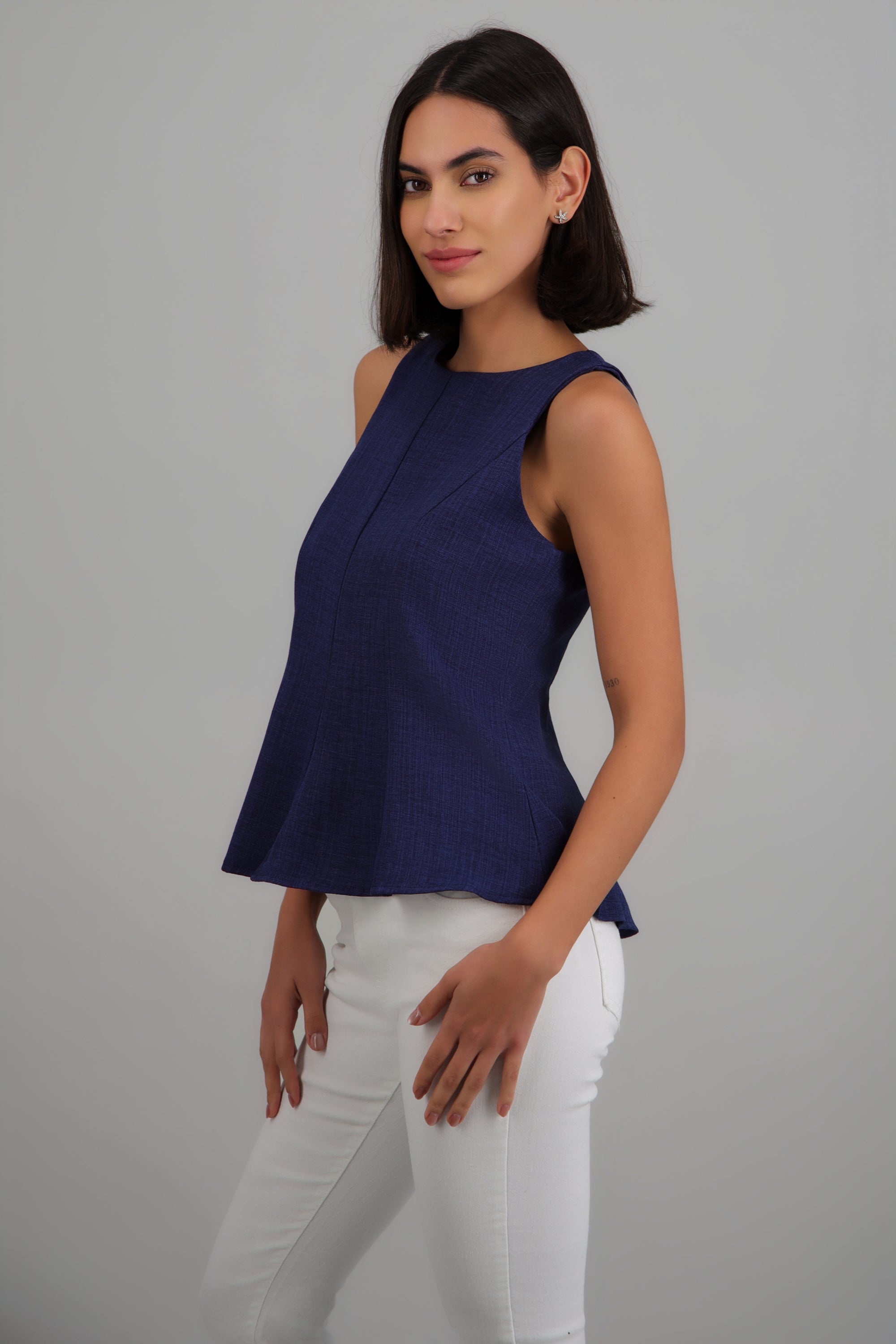 Top peplum sin mangas MARINO