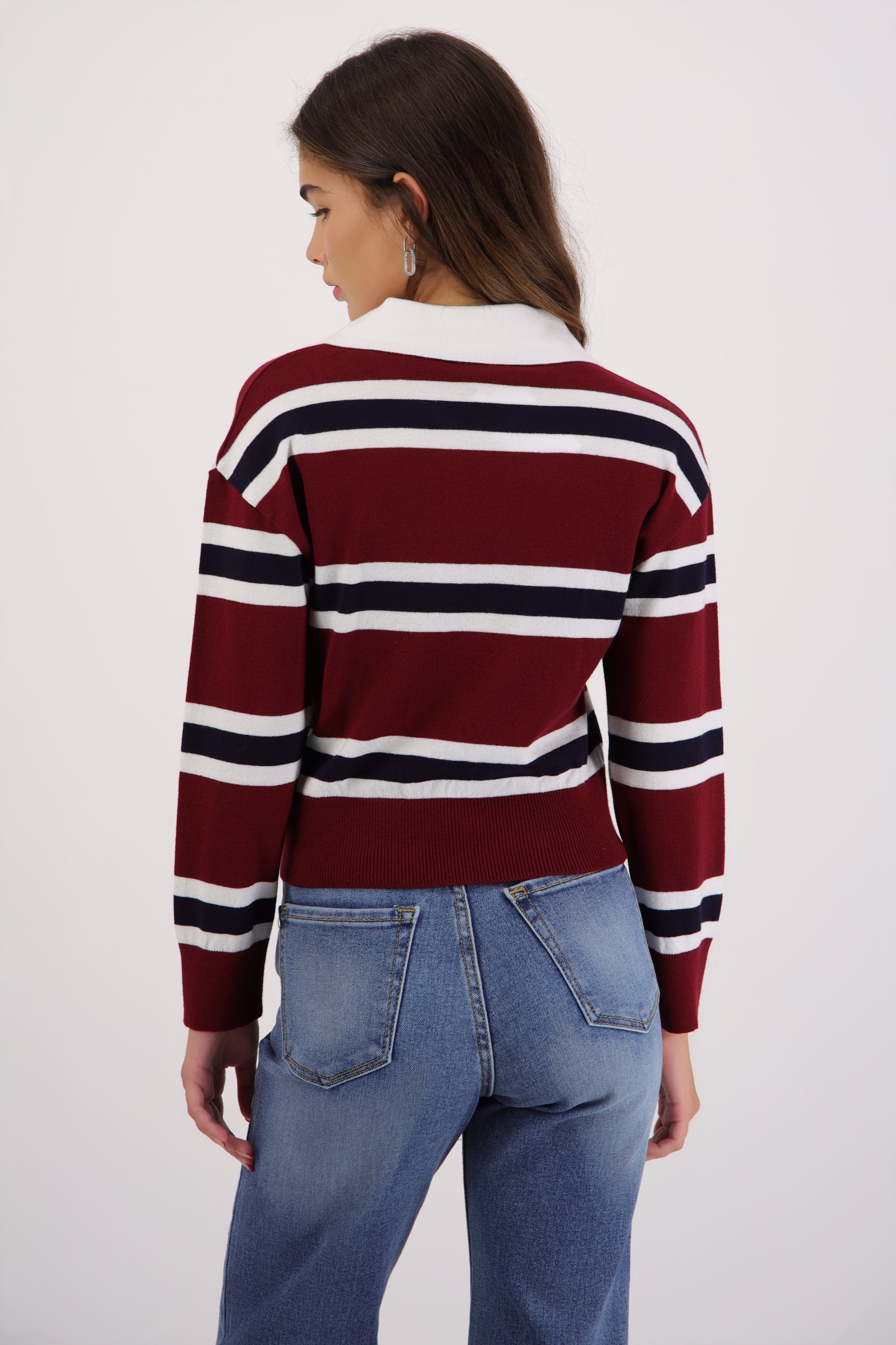 Suéter ligero cuello polo rayas VINO COMBO