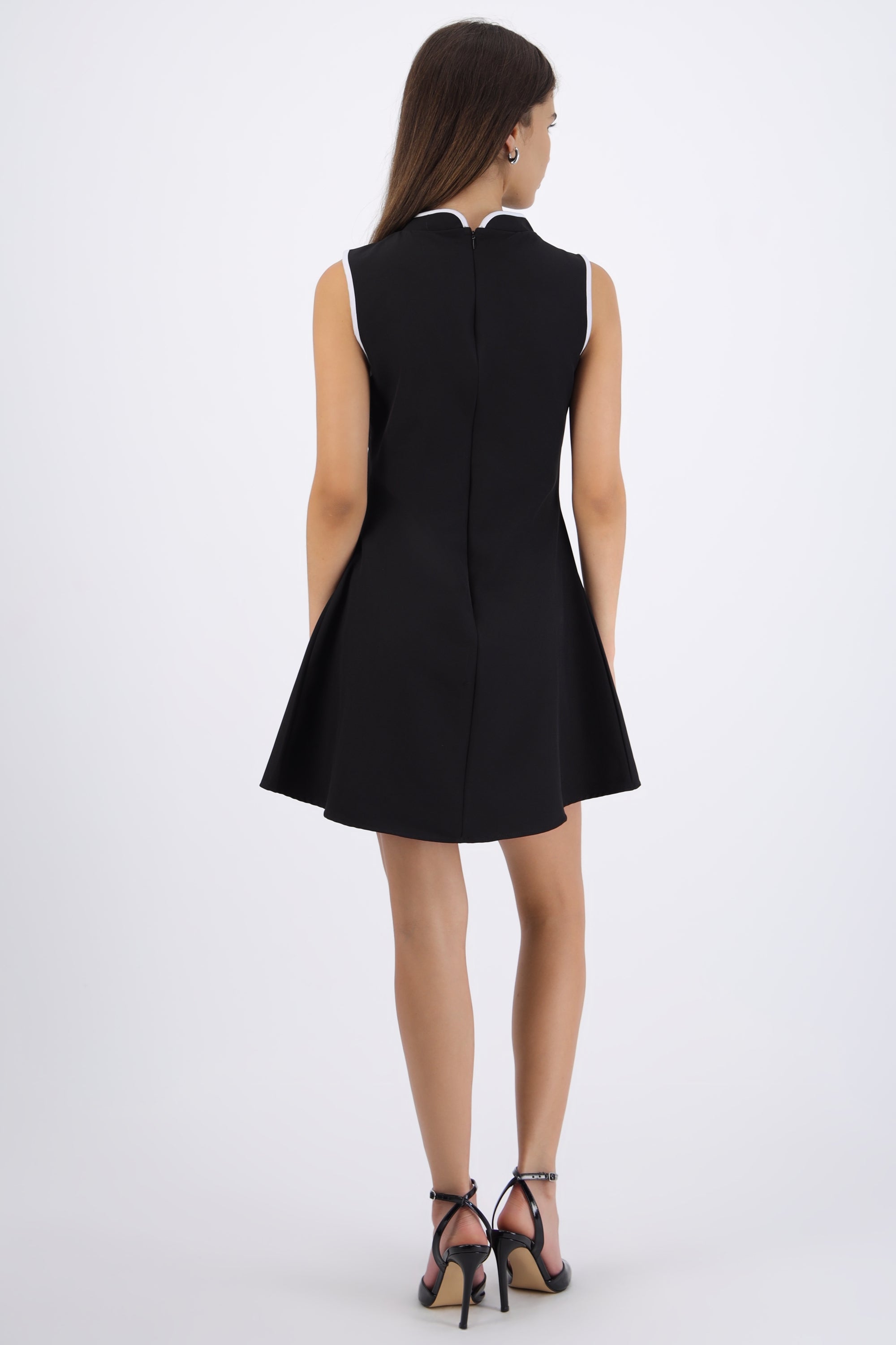 Vestido mini alamares