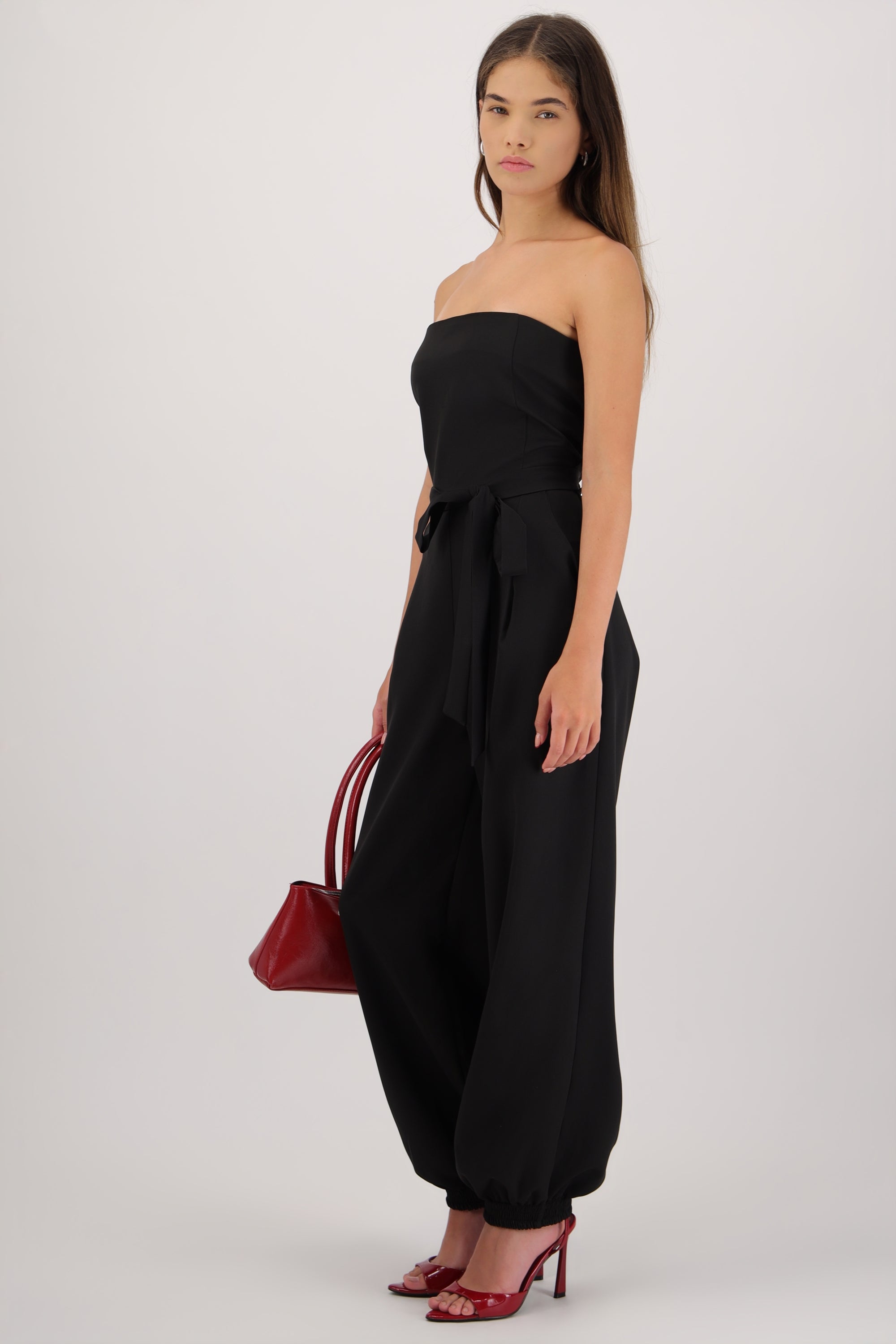 Jumpsuit strapless detalle globo NEGRO