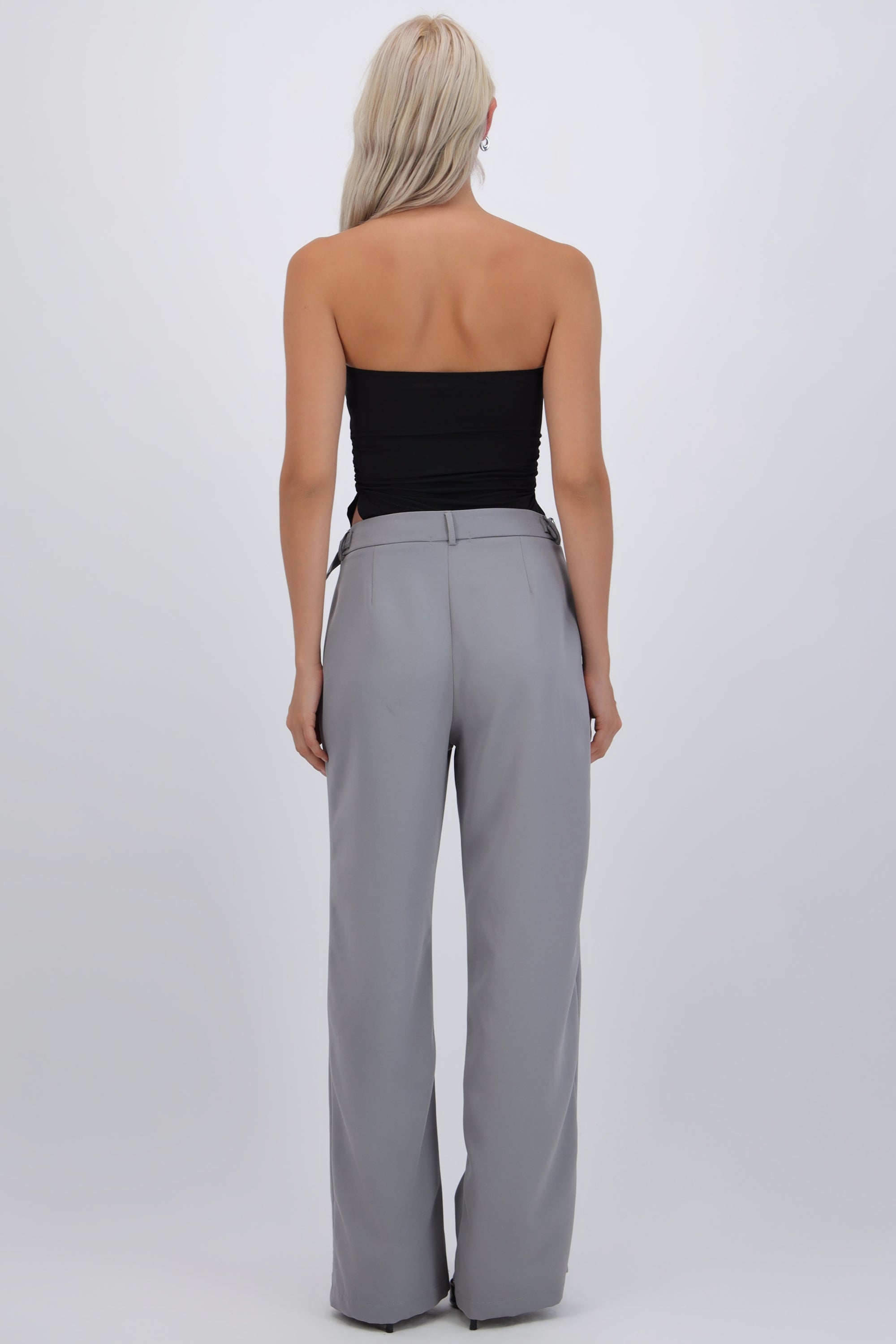 Pantalón sastreado detalle ajustadores