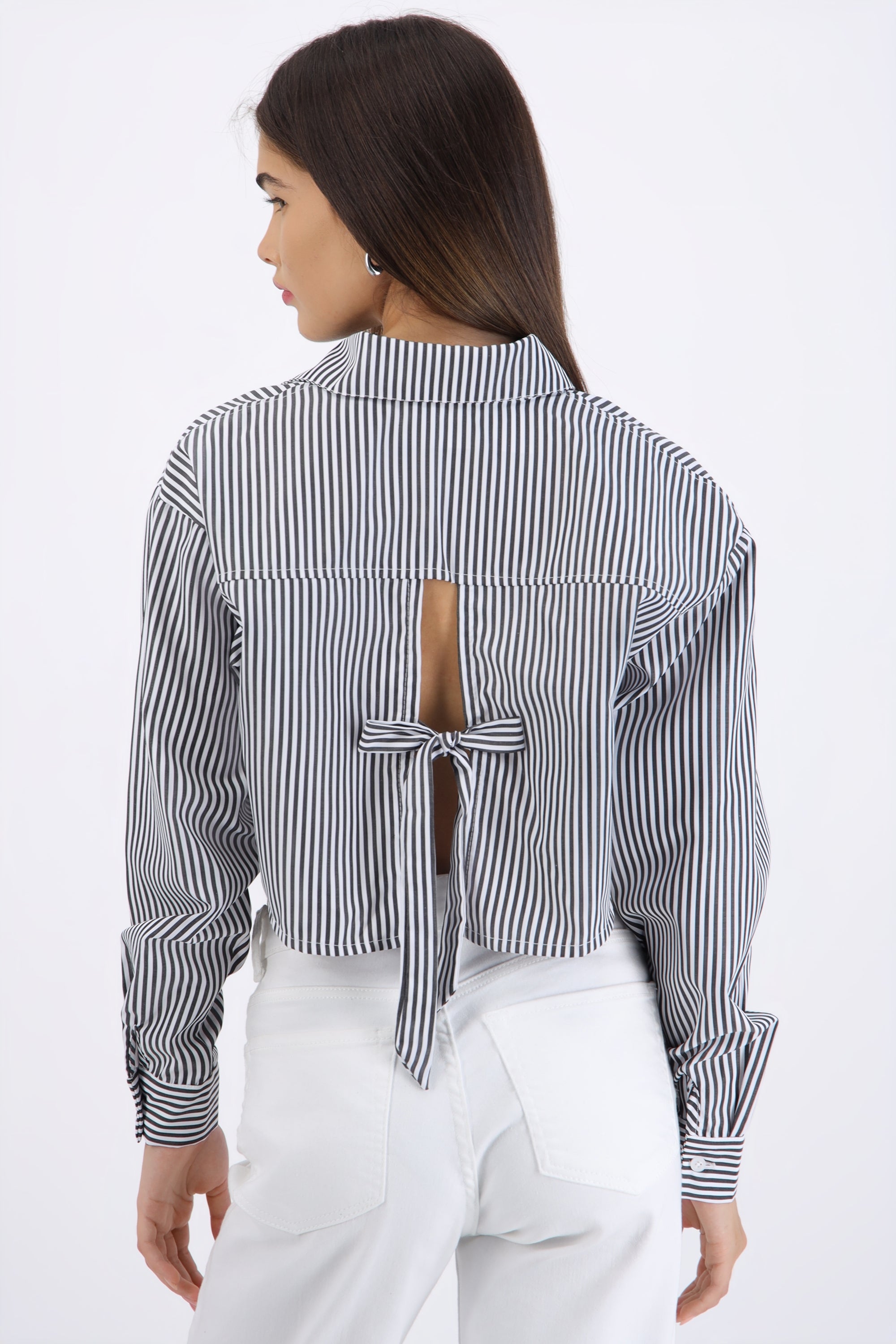 Camisa crop detalle espalda moño NEGRO COMBO