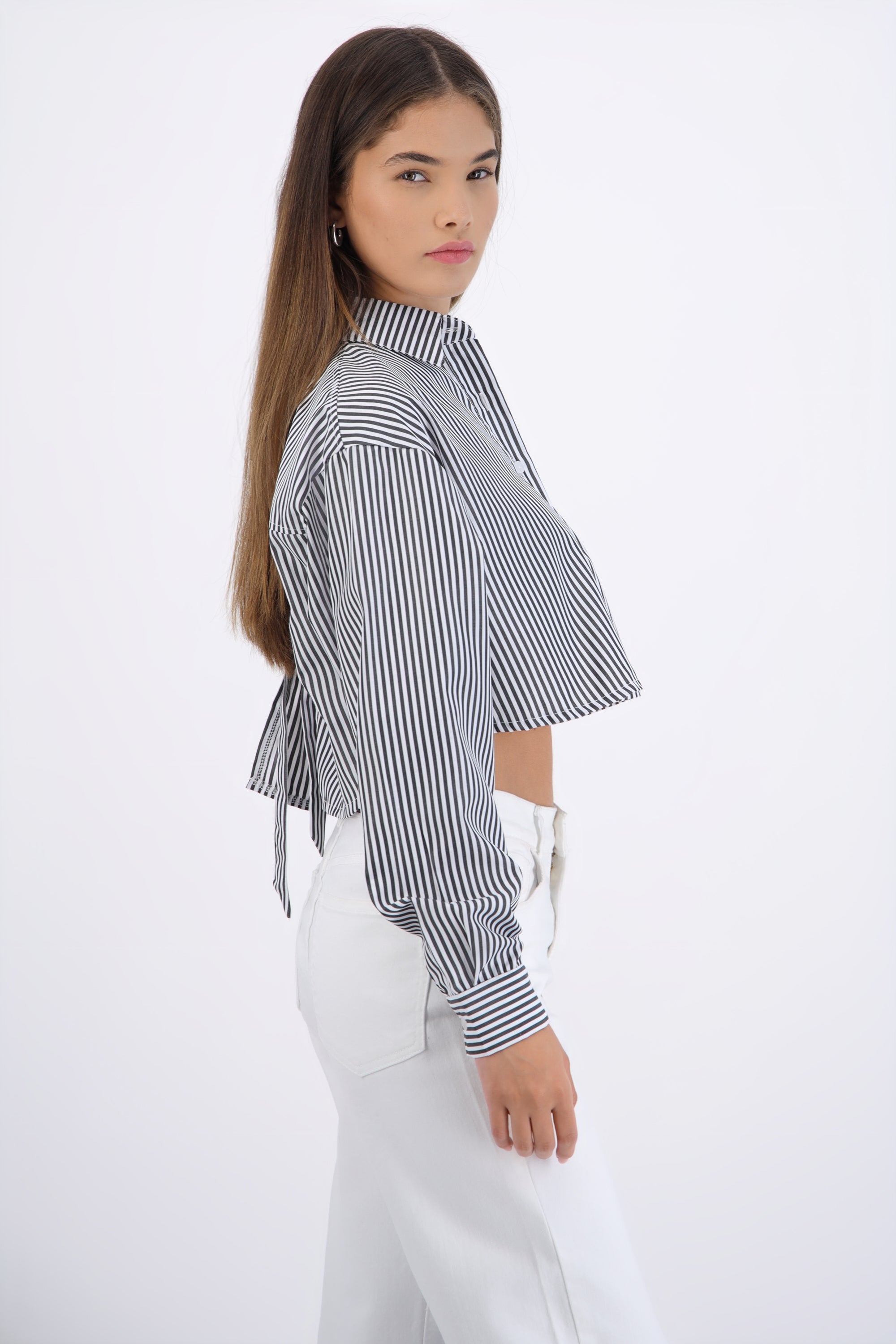 Camisa crop detalle espalda moño NEGRO COMBO