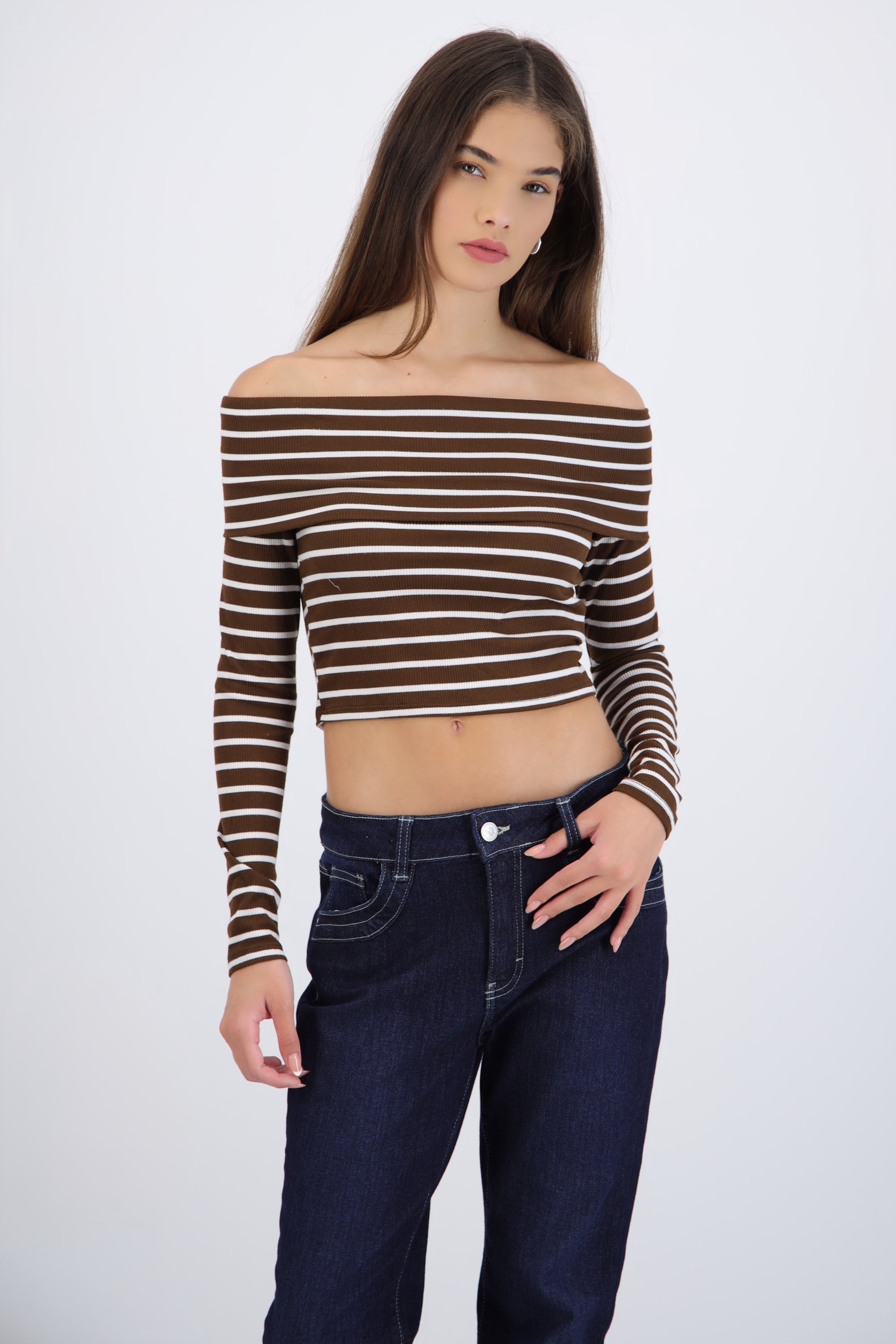 Top off shoulder manga larga rayas