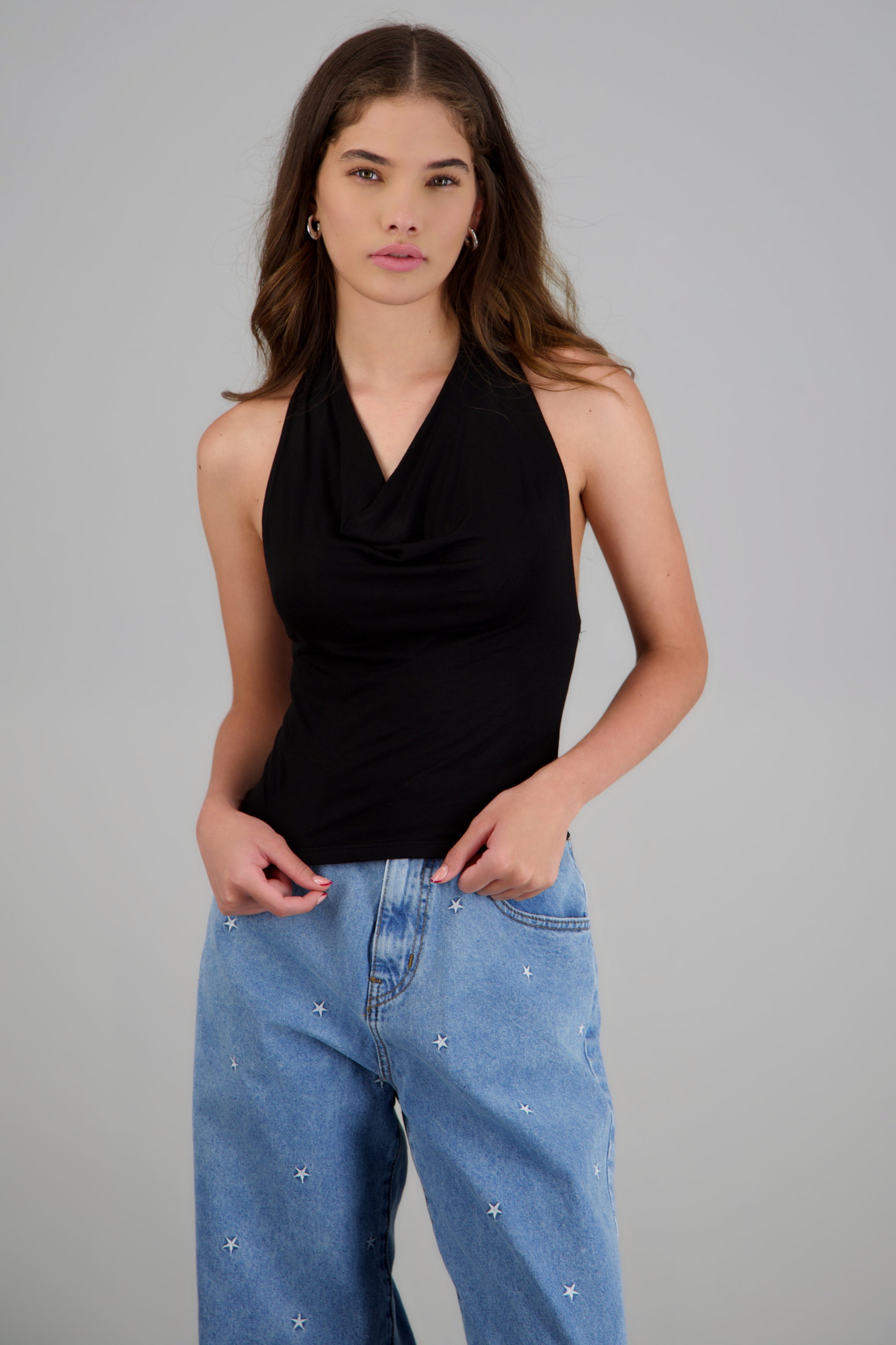 Top halter cascada tacto suave NEGRO