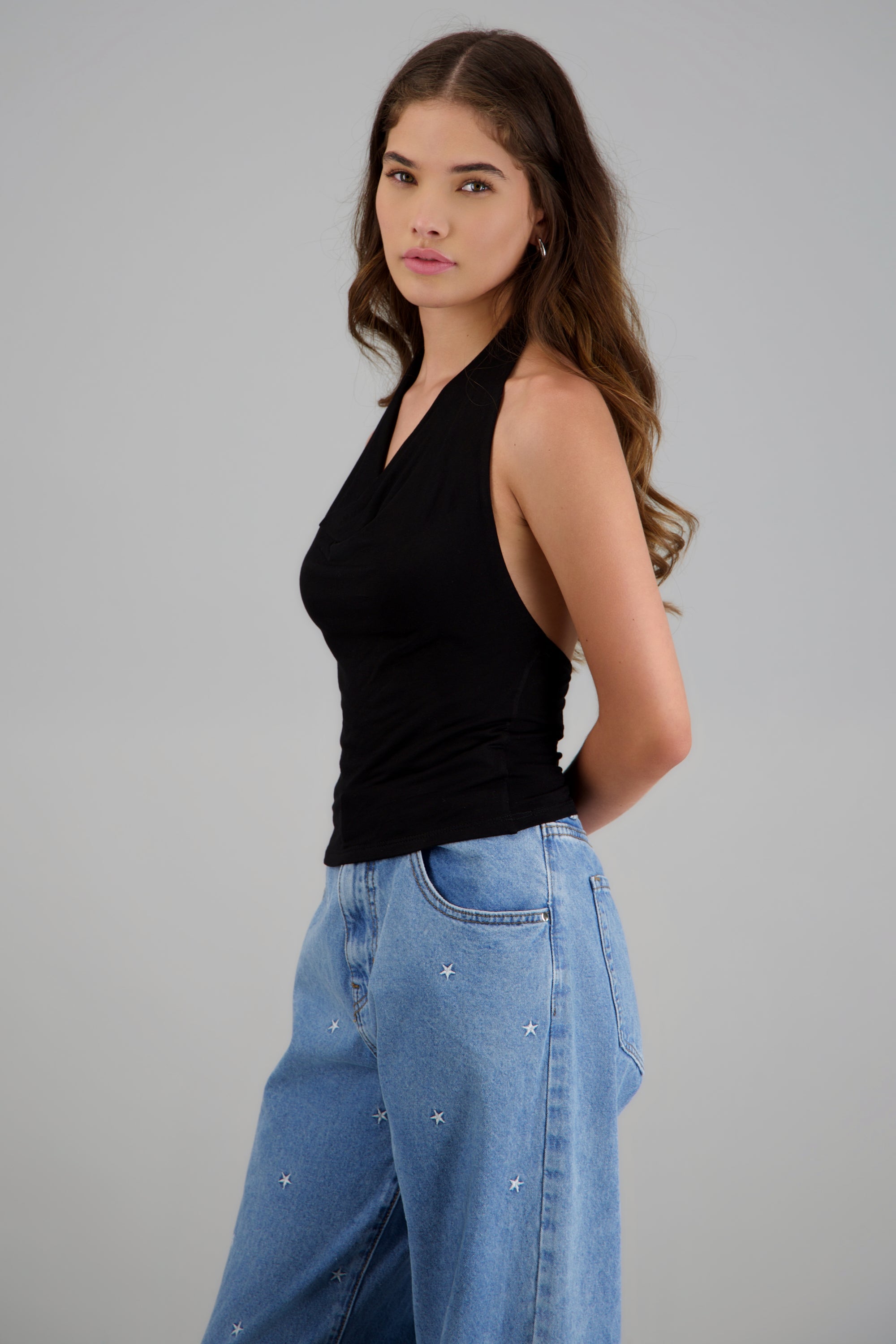 Top halter cascada tacto suave NEGRO