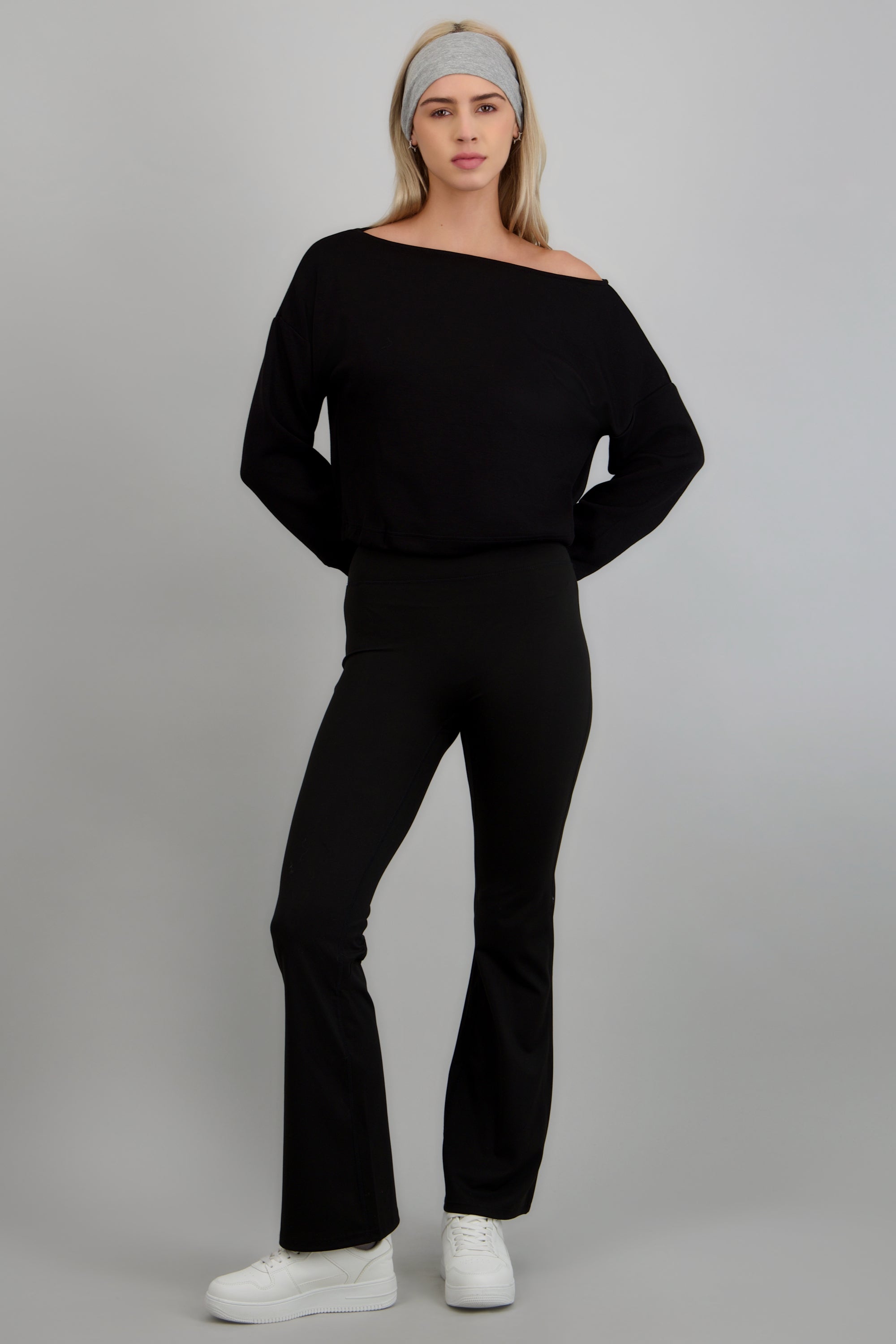 Leggings flare liso NEGRO