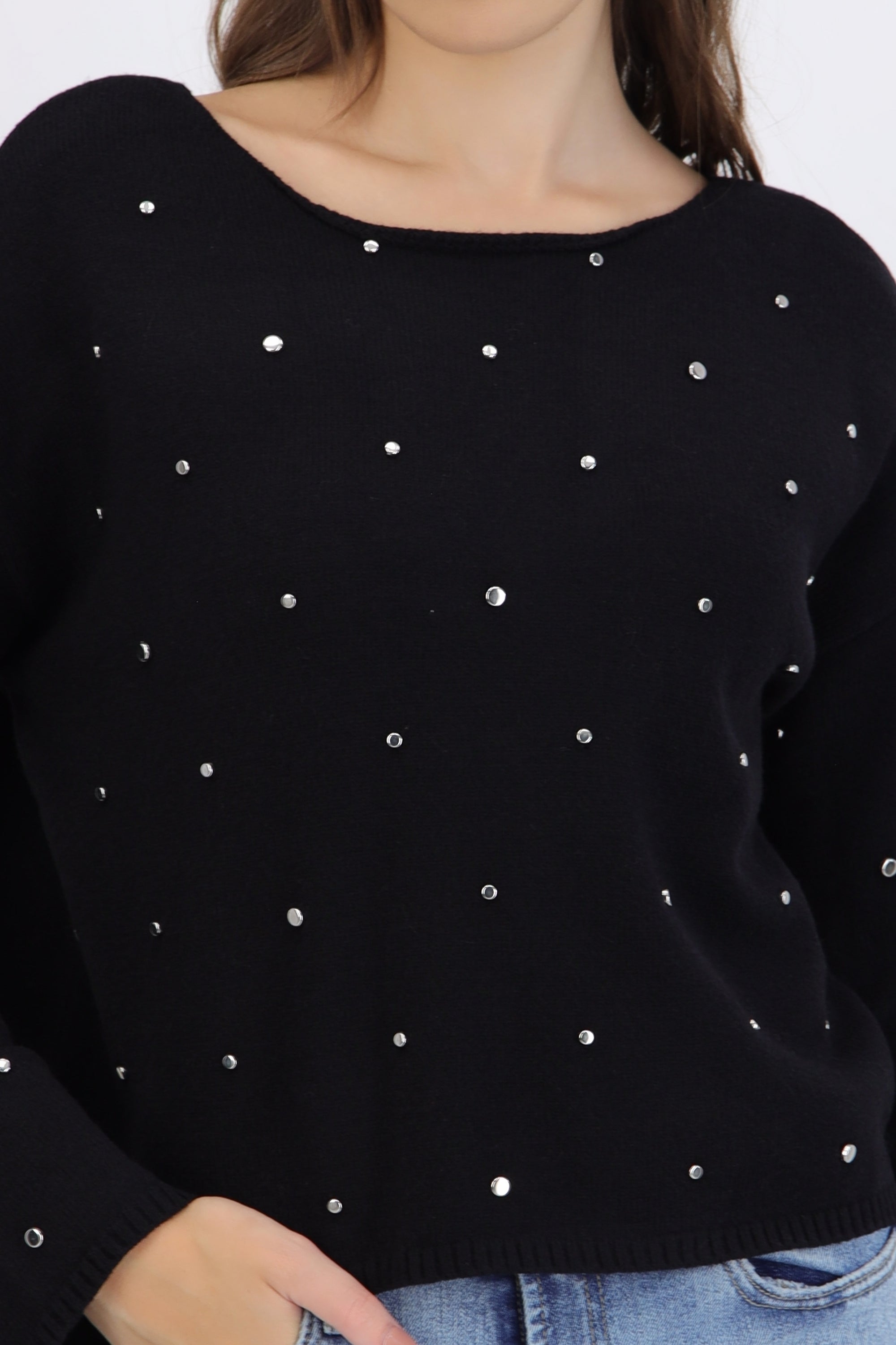 Suéter tejido con studs