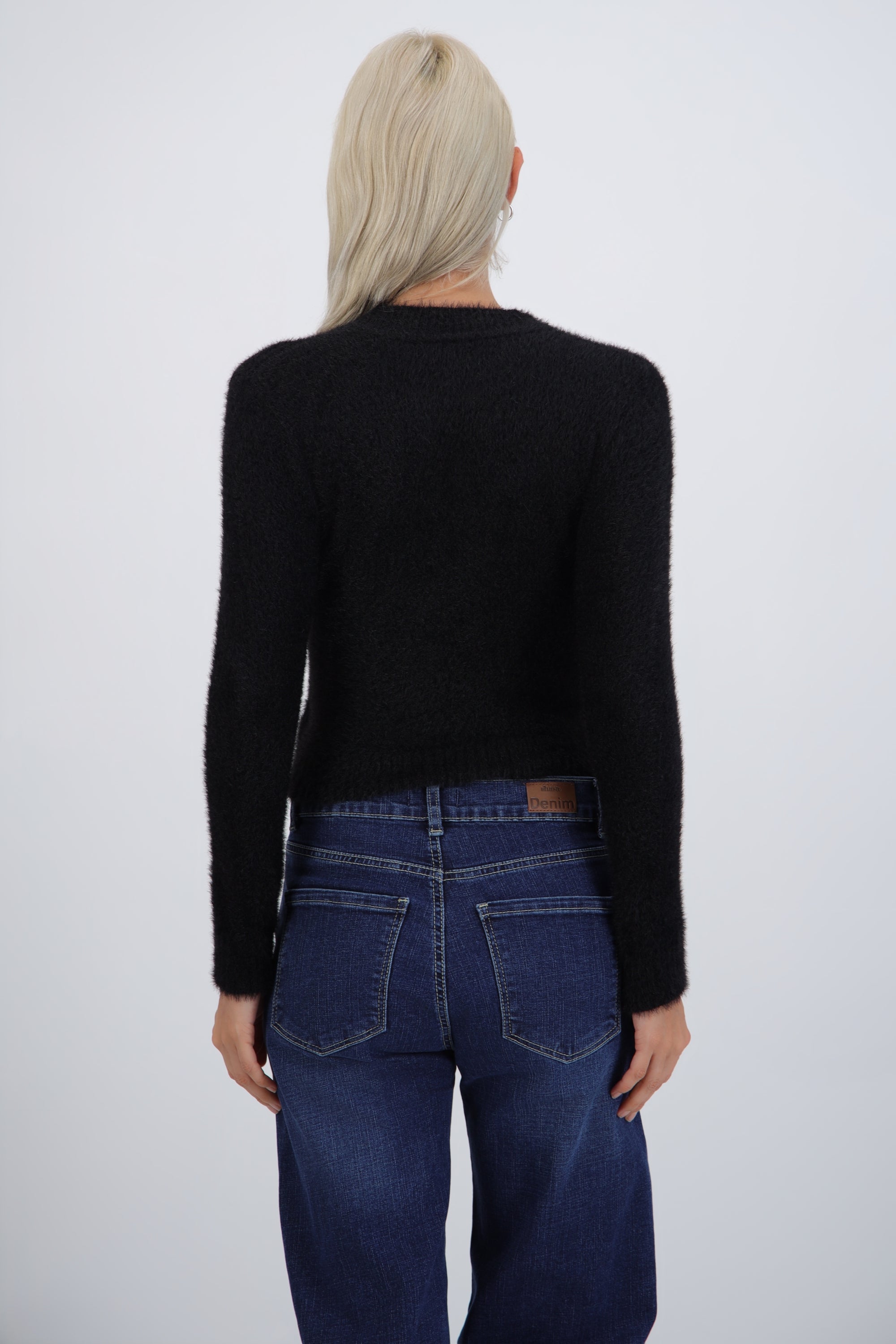 Suéter crop peluche