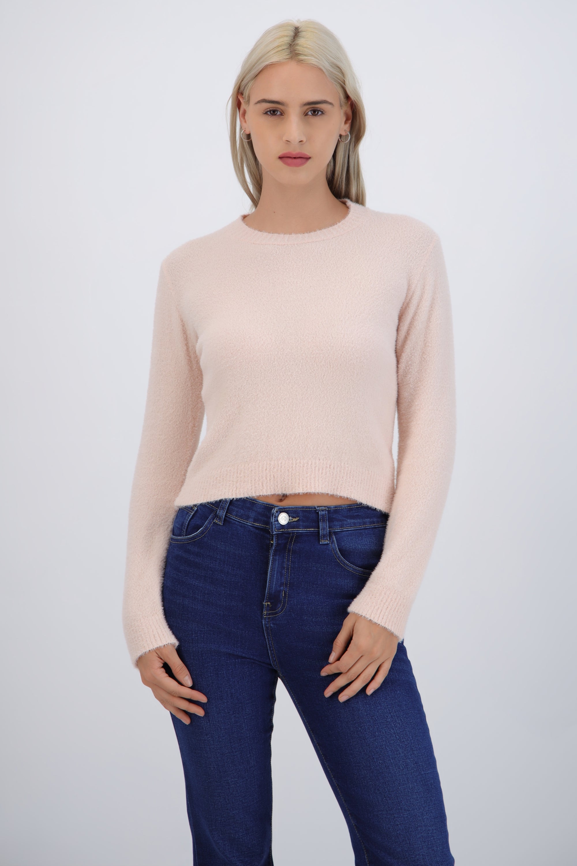 Suéter crop peluche
