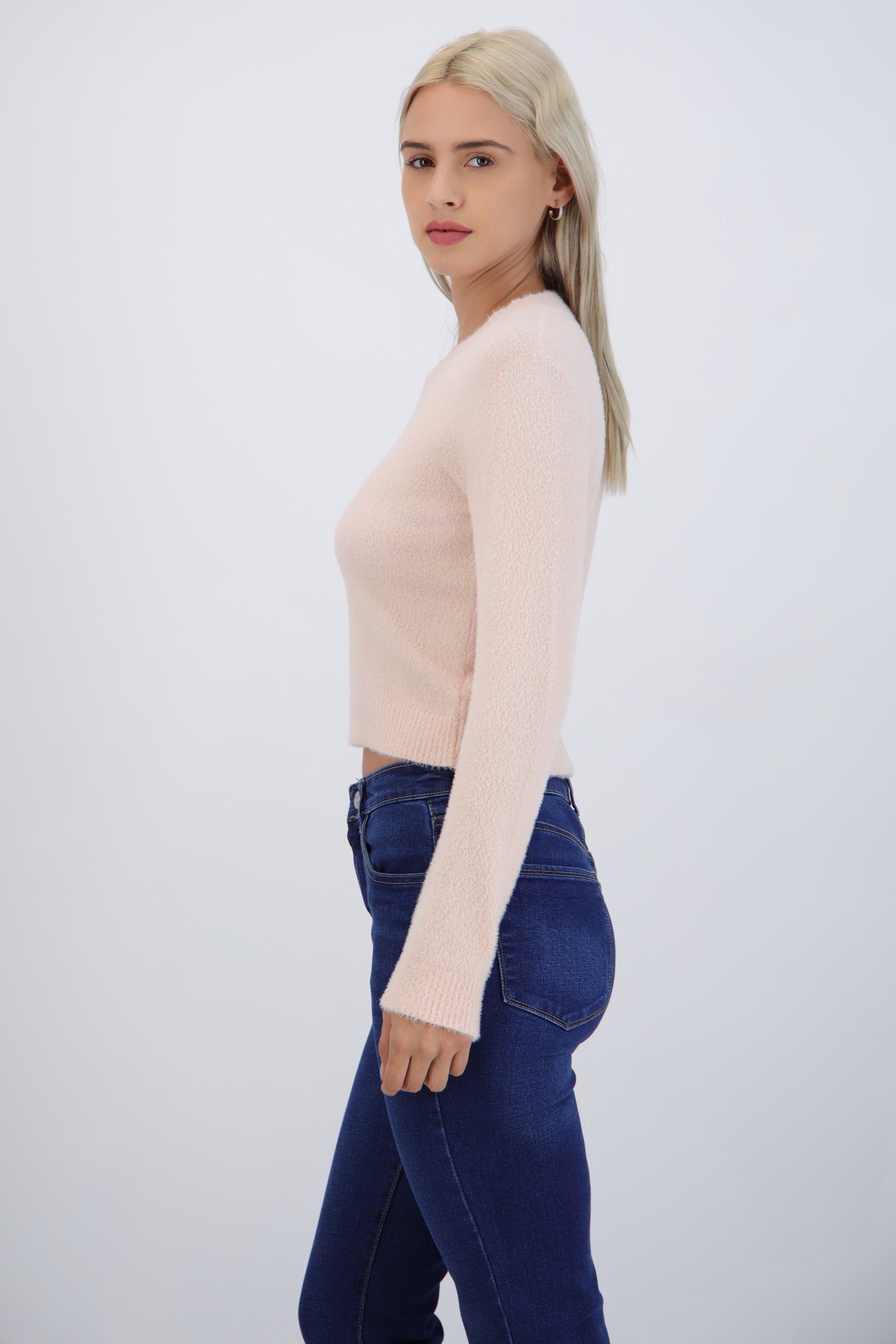 Suéter crop peluche