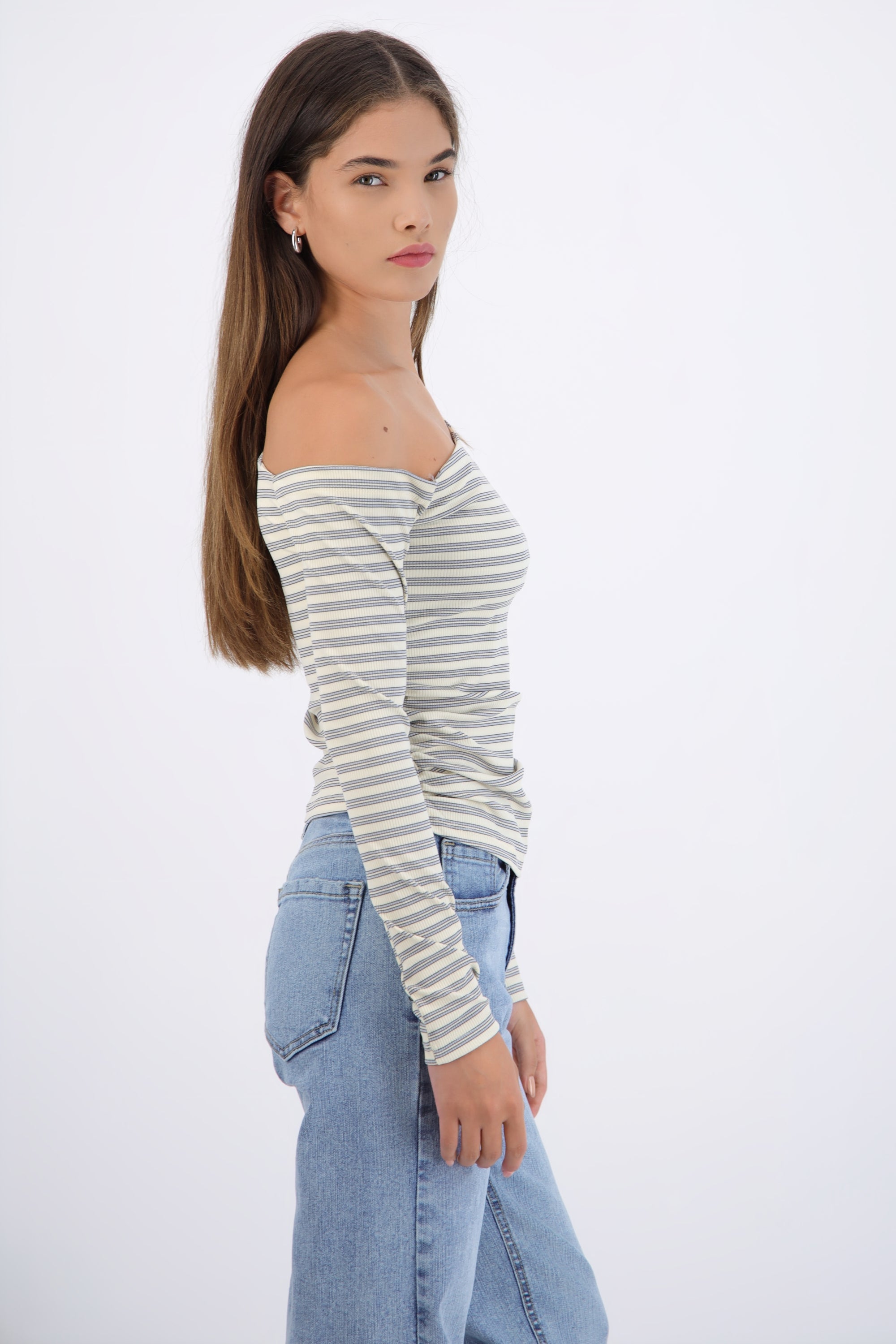 Top asimetrico one shoulder manga larga rayas HUESO COMBO