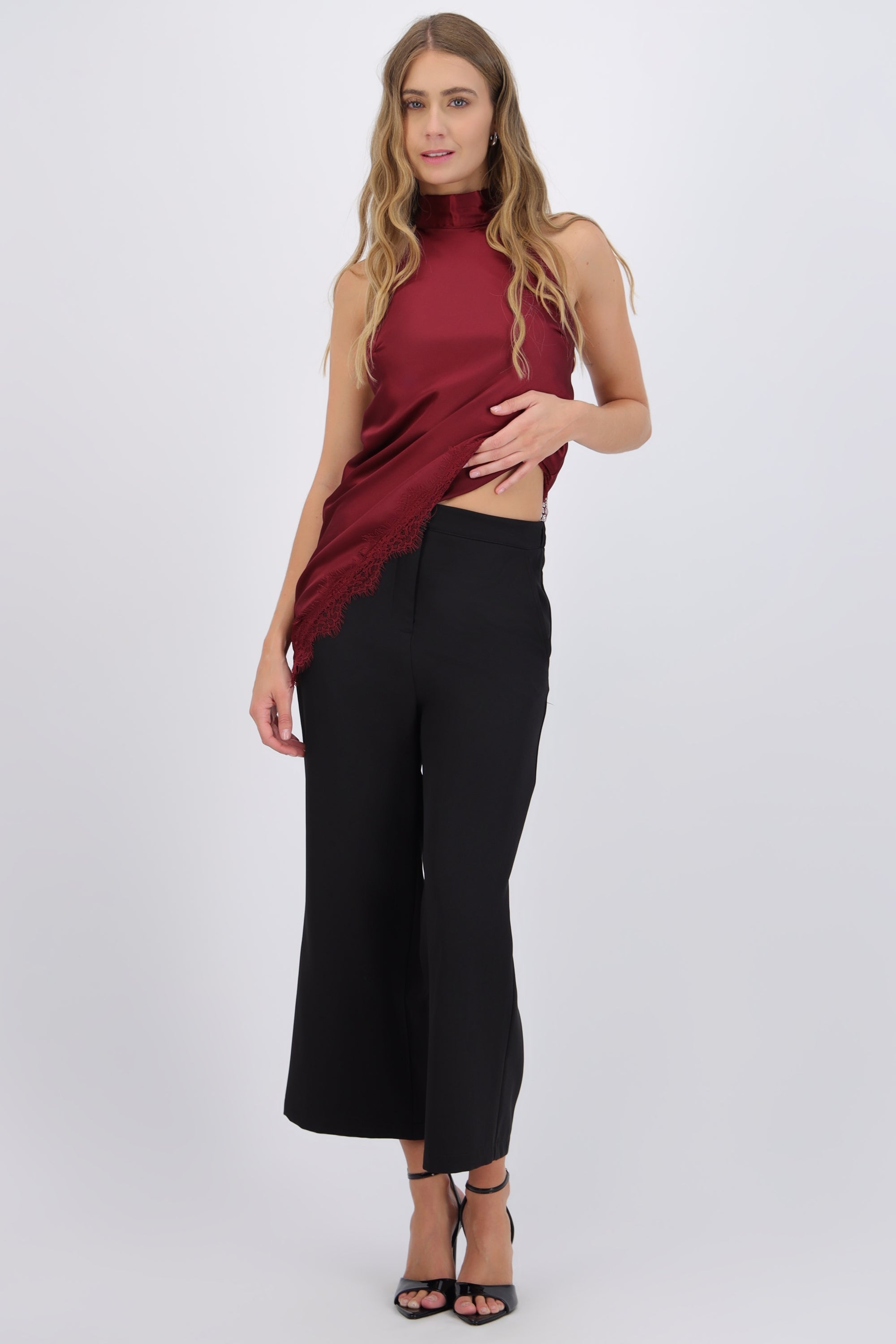 Pantalón cropped cintura alta