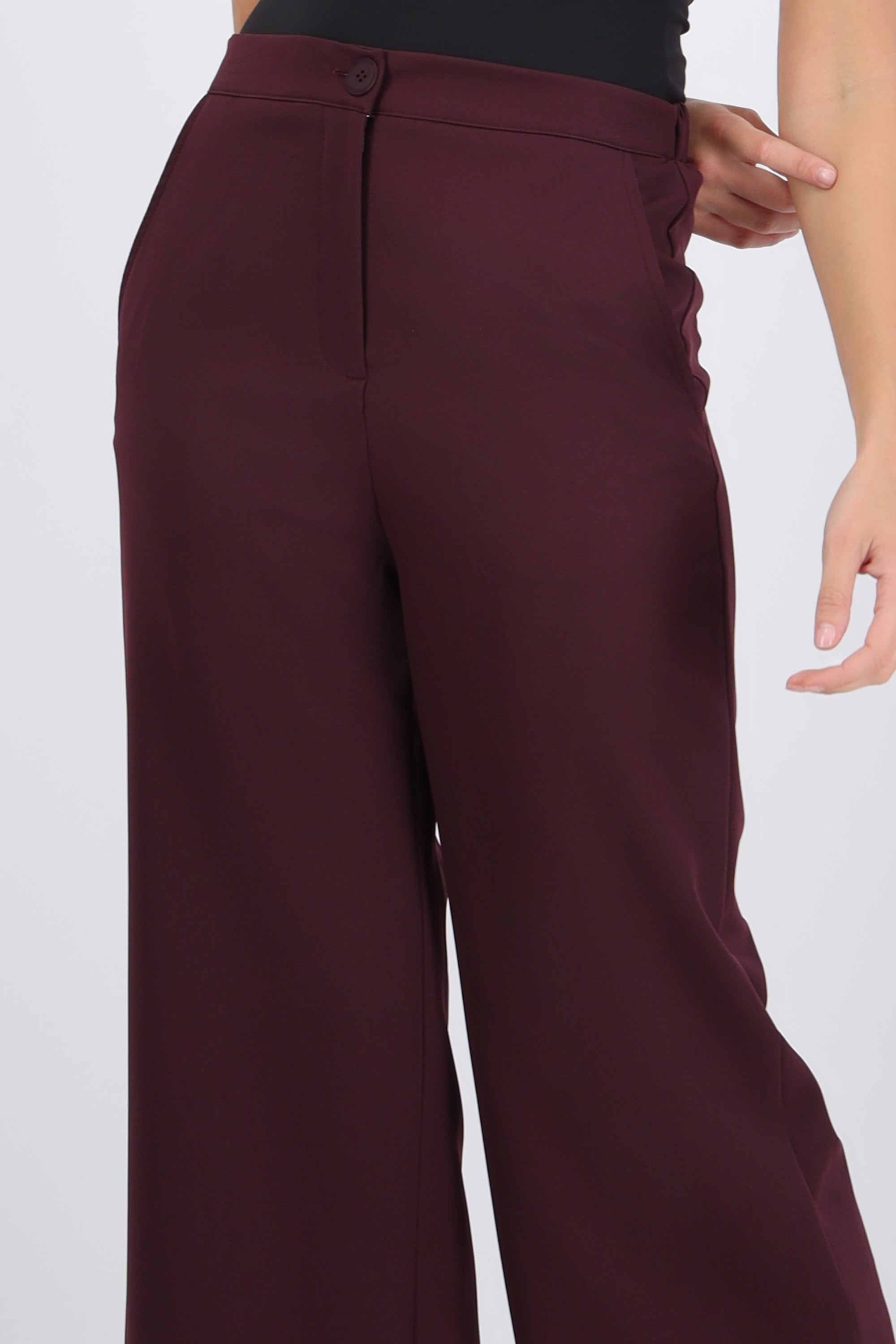 Pantalón cropped cintura alta