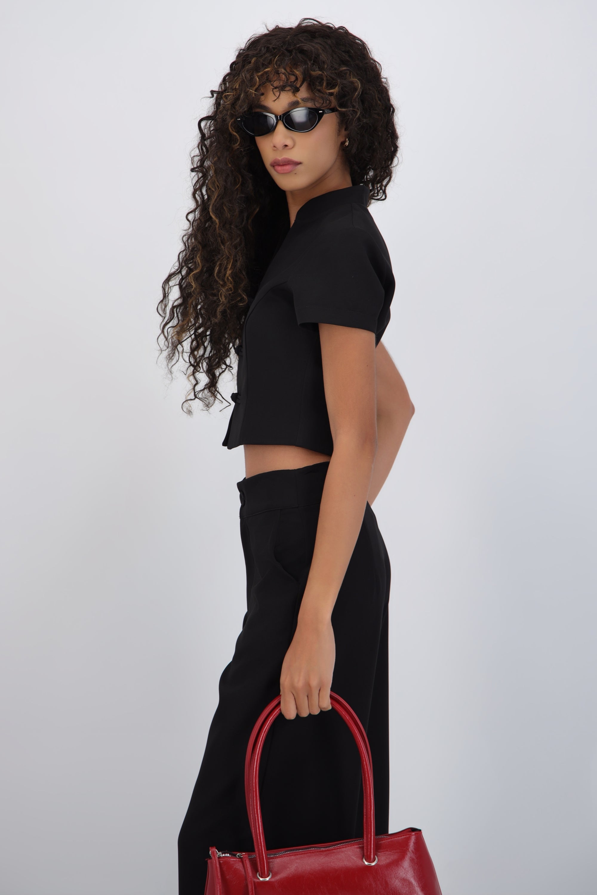 Top manga corta detalle alamares