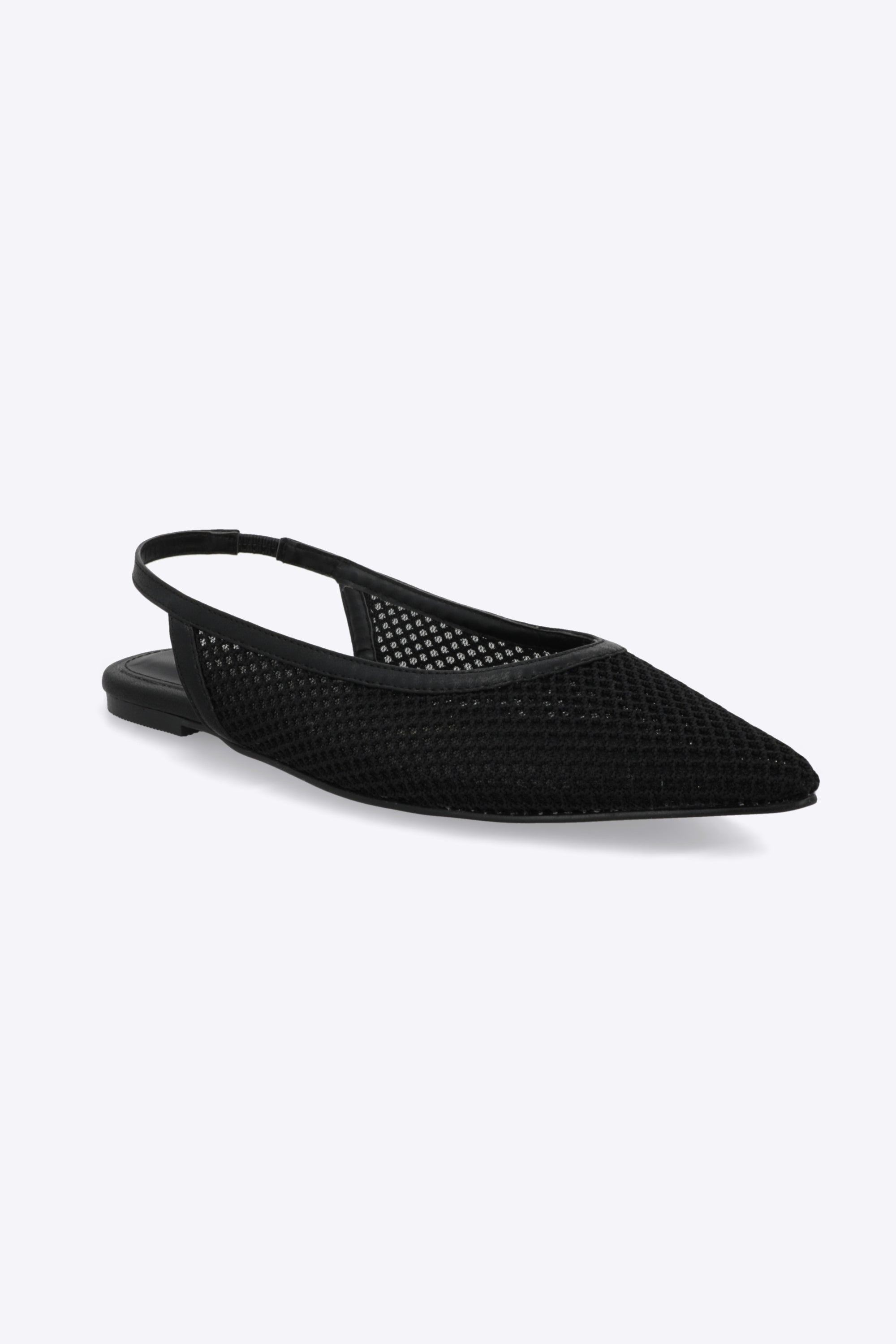 Flat red puntal sling back