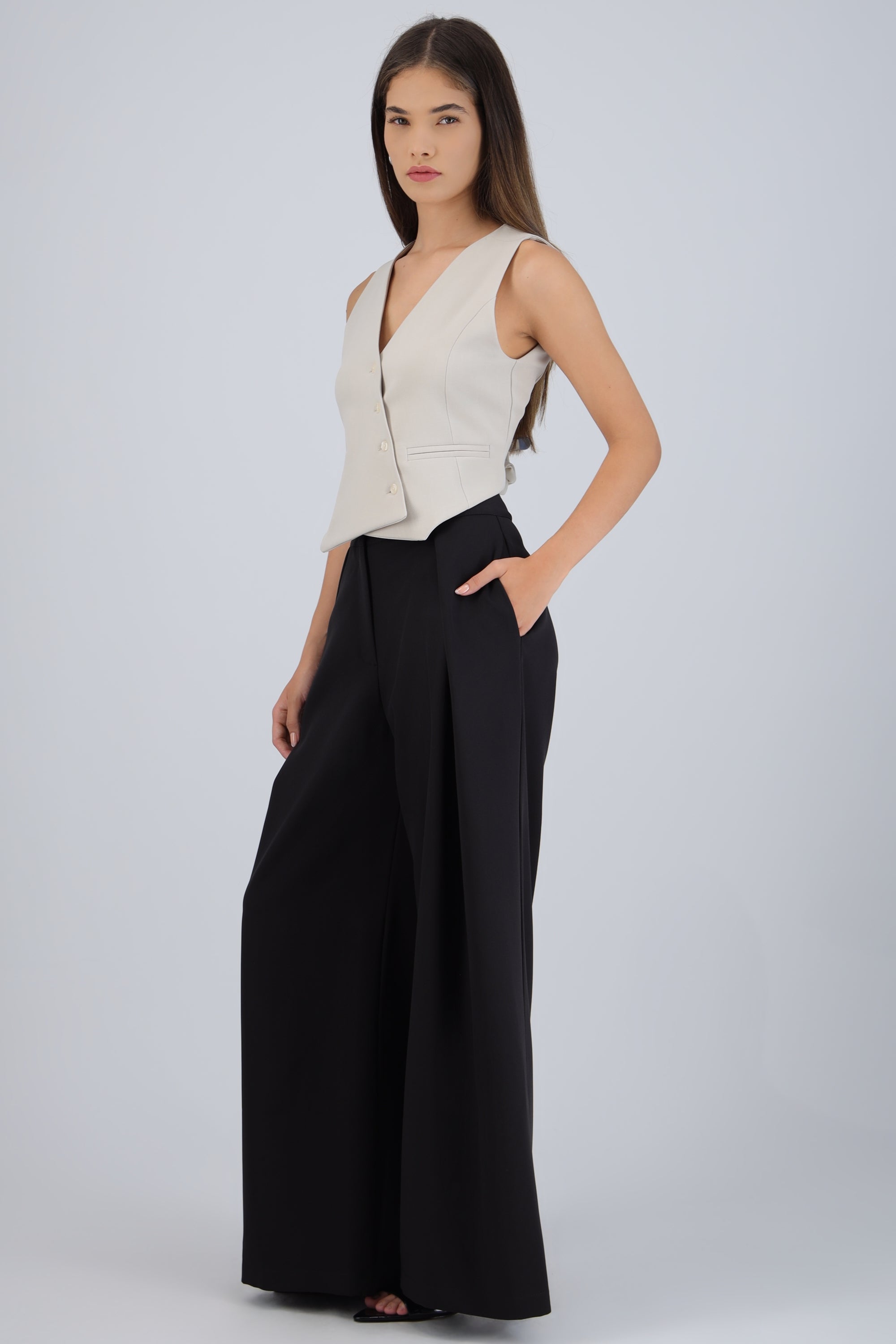Pantalón amplio detalle pretina NEGRO