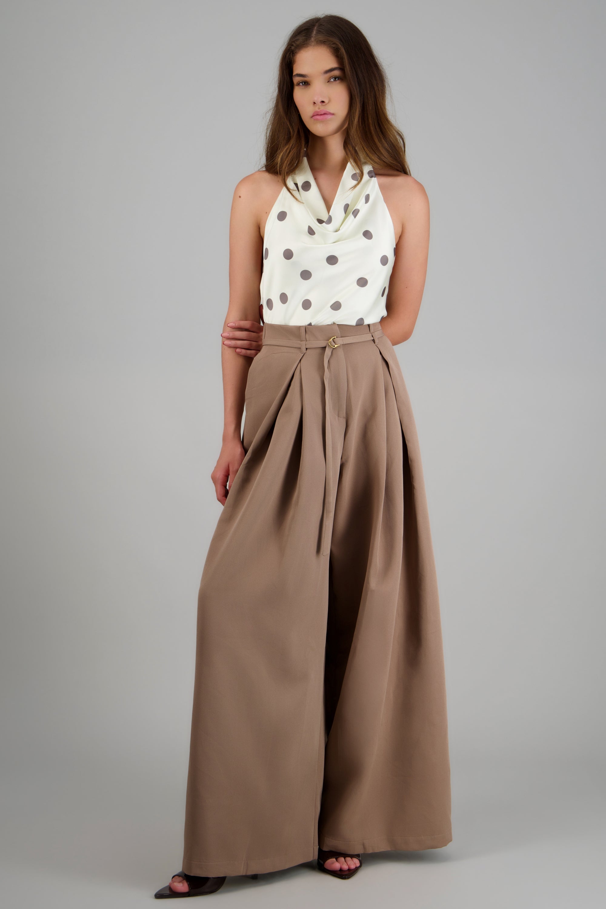 KHAKI