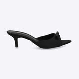 Tacón kitten peep toe moño