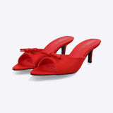 Tacón kitten peep toe moño