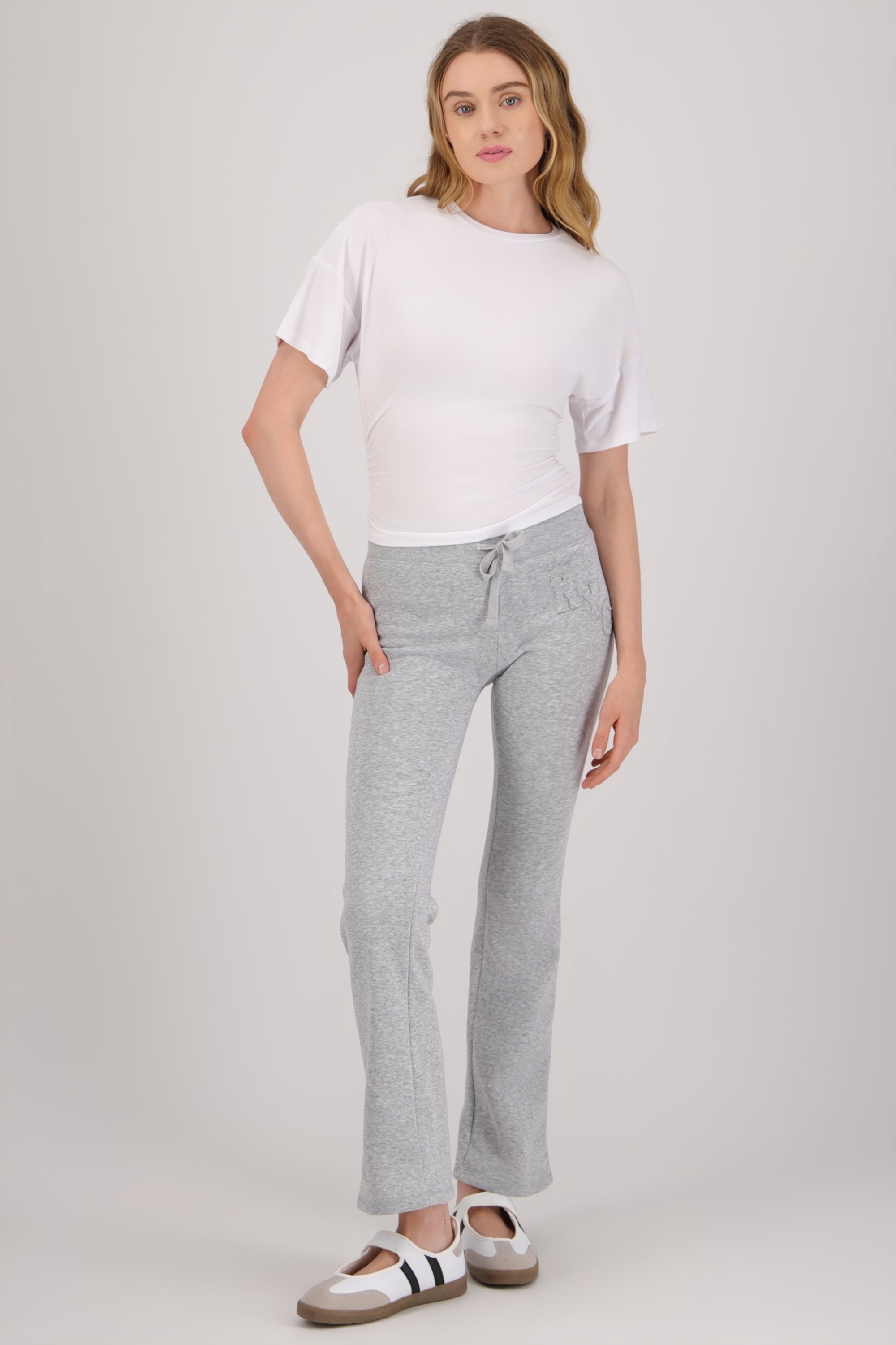 Pants bordado nyc GRIS JASPE