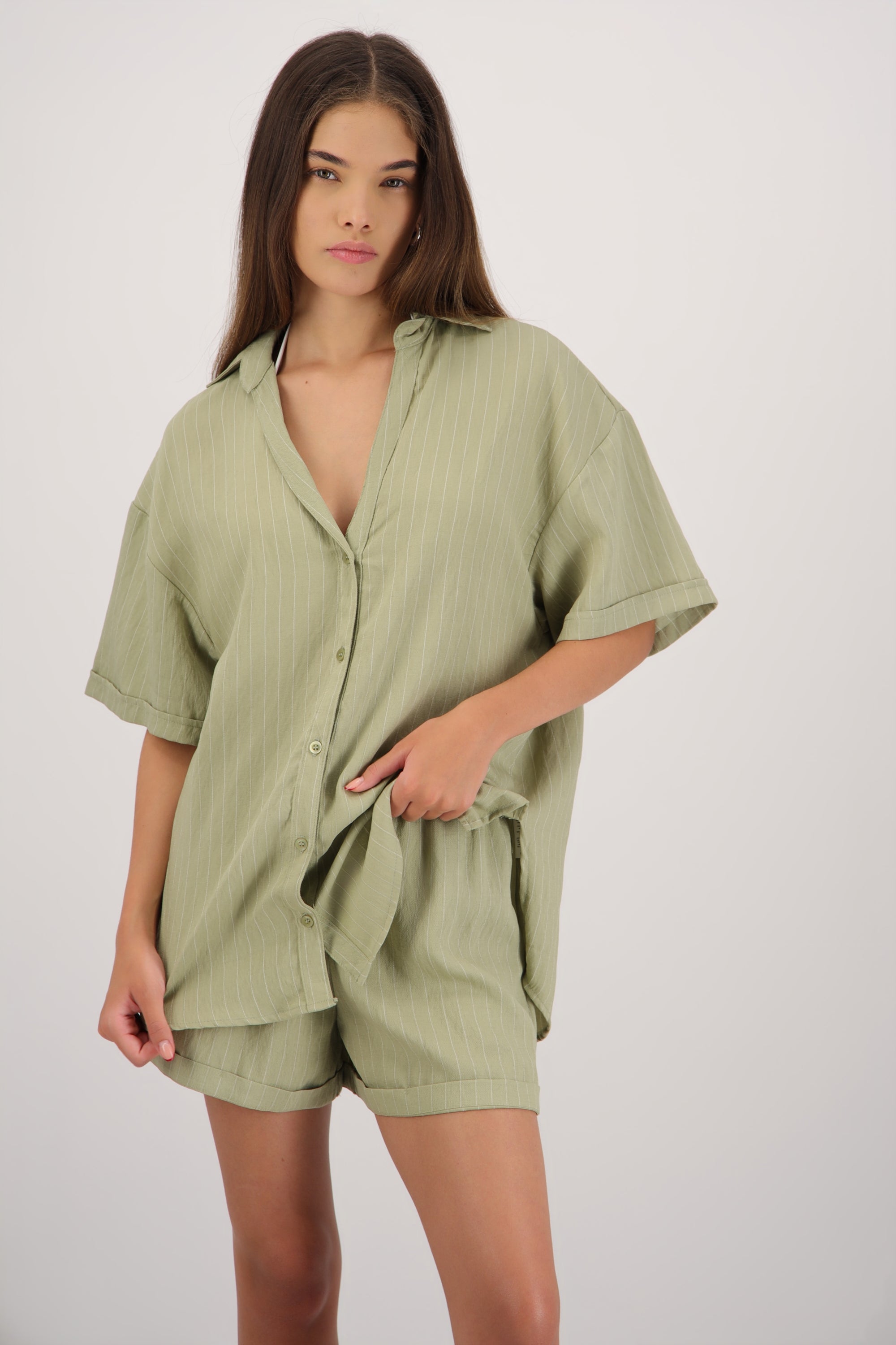 Blusa manga corta over lineas VERDE MANZANA